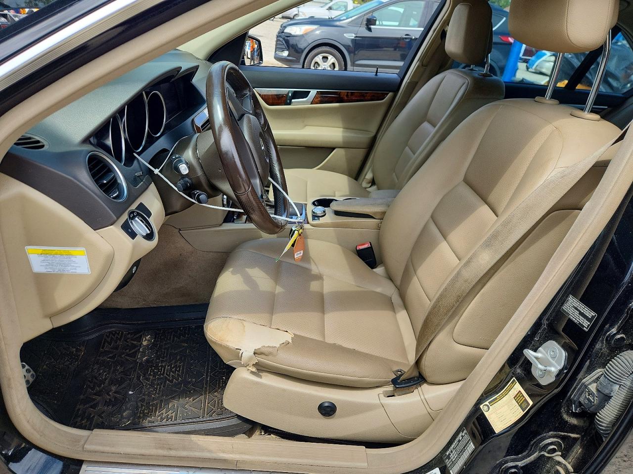 2013 Mercedes-benz C 300 4matic Black vin: WDDGF8ABXDR284370