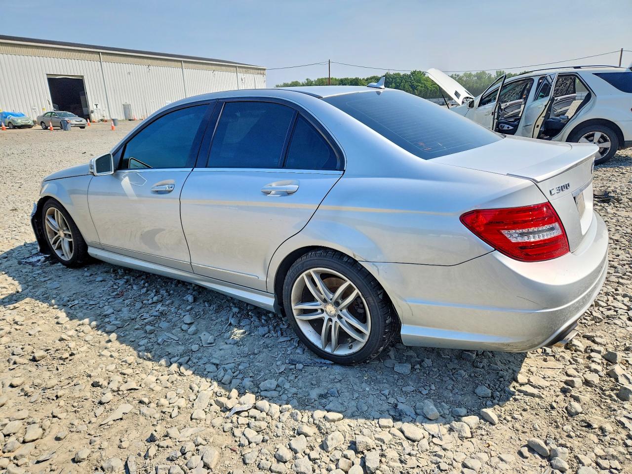2014 Mercedes-benz C 300 4matic Silver vin: WDDGF8ABXEA957772