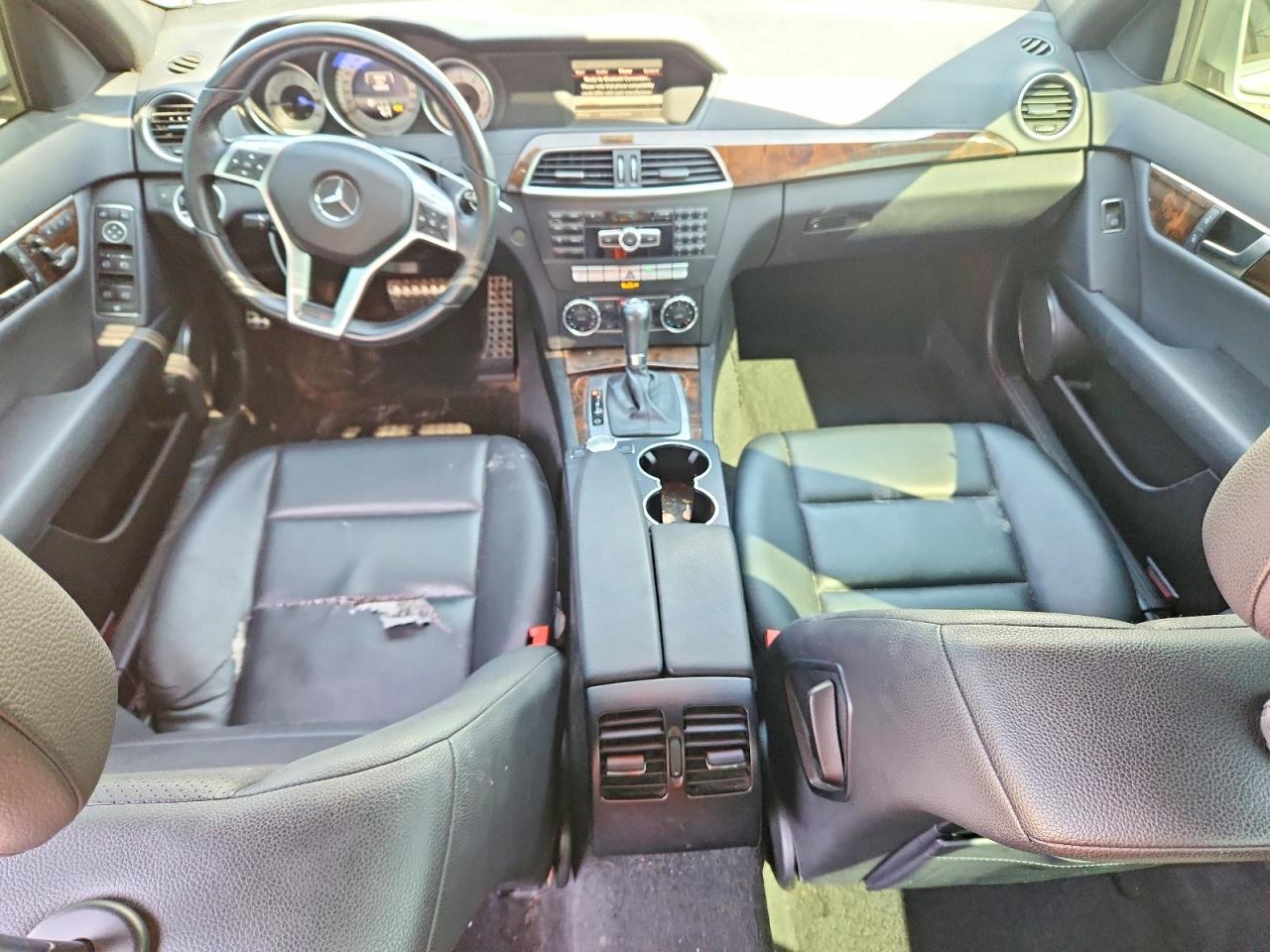 2014 Mercedes-benz C 300 4matic Silver vin: WDDGF8ABXEA957772
