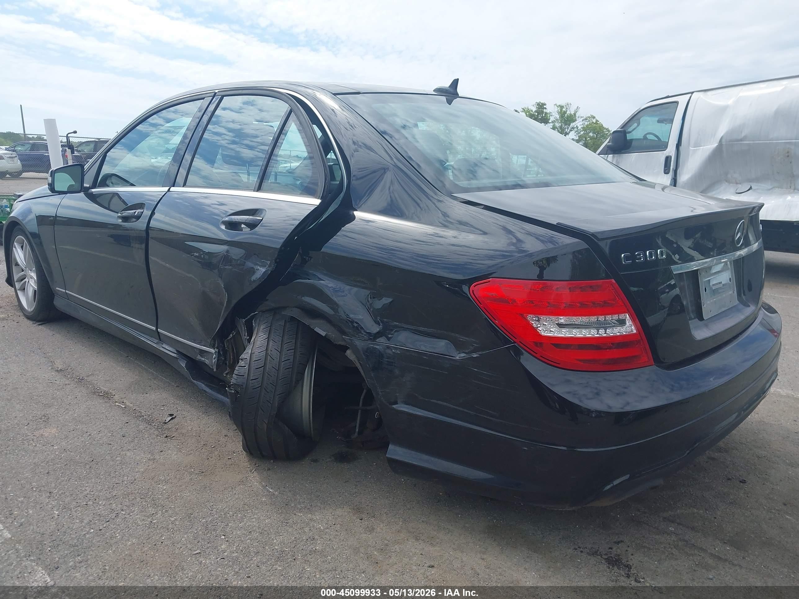 2014 Mercedes-benz C 300 Sport 4matic Black vin: WDDGF8ABXEG186176