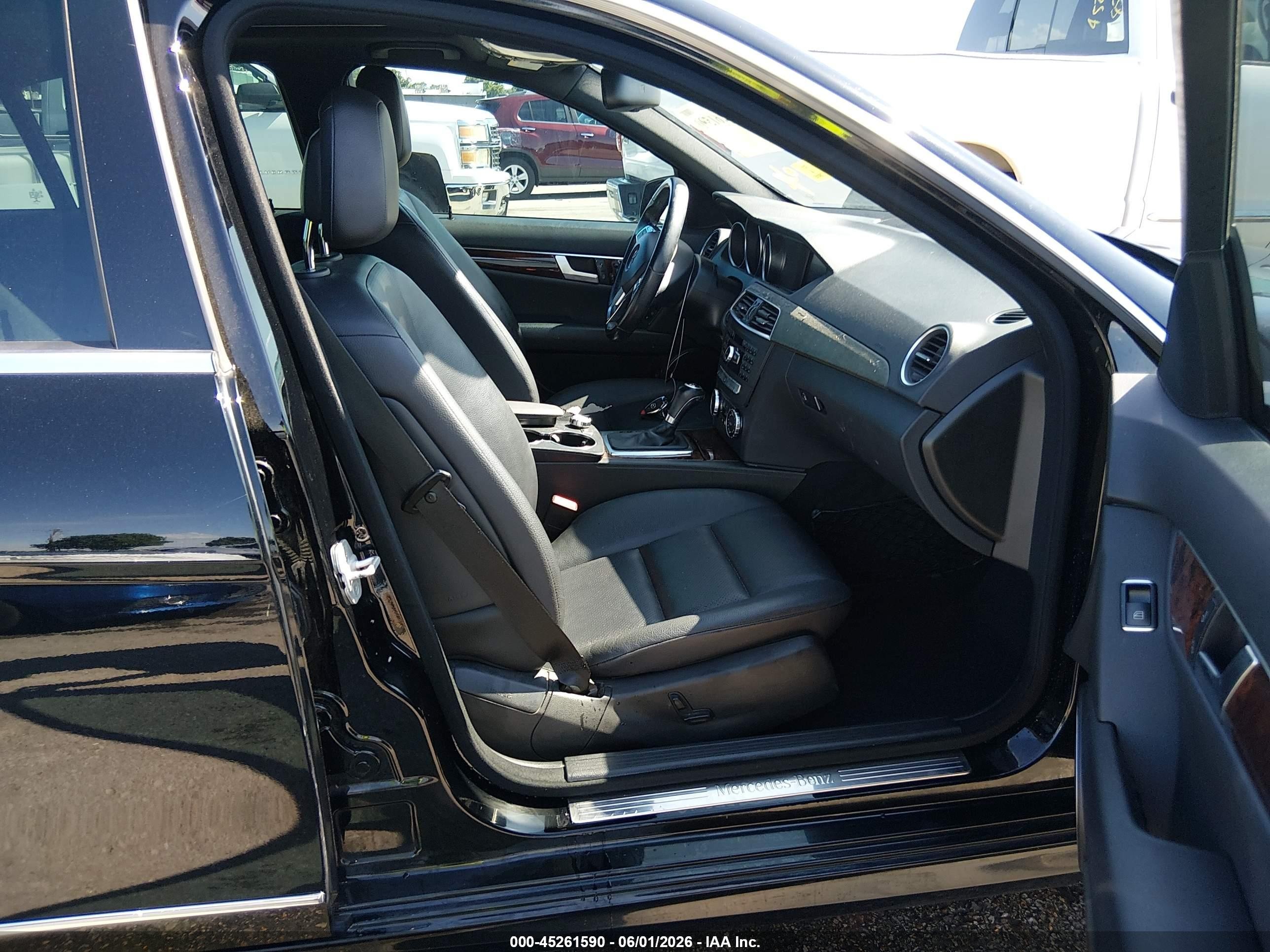 2014 Mercedes-benz C 300 Sport 4matic Black vin: WDDGF8ABXEG250720