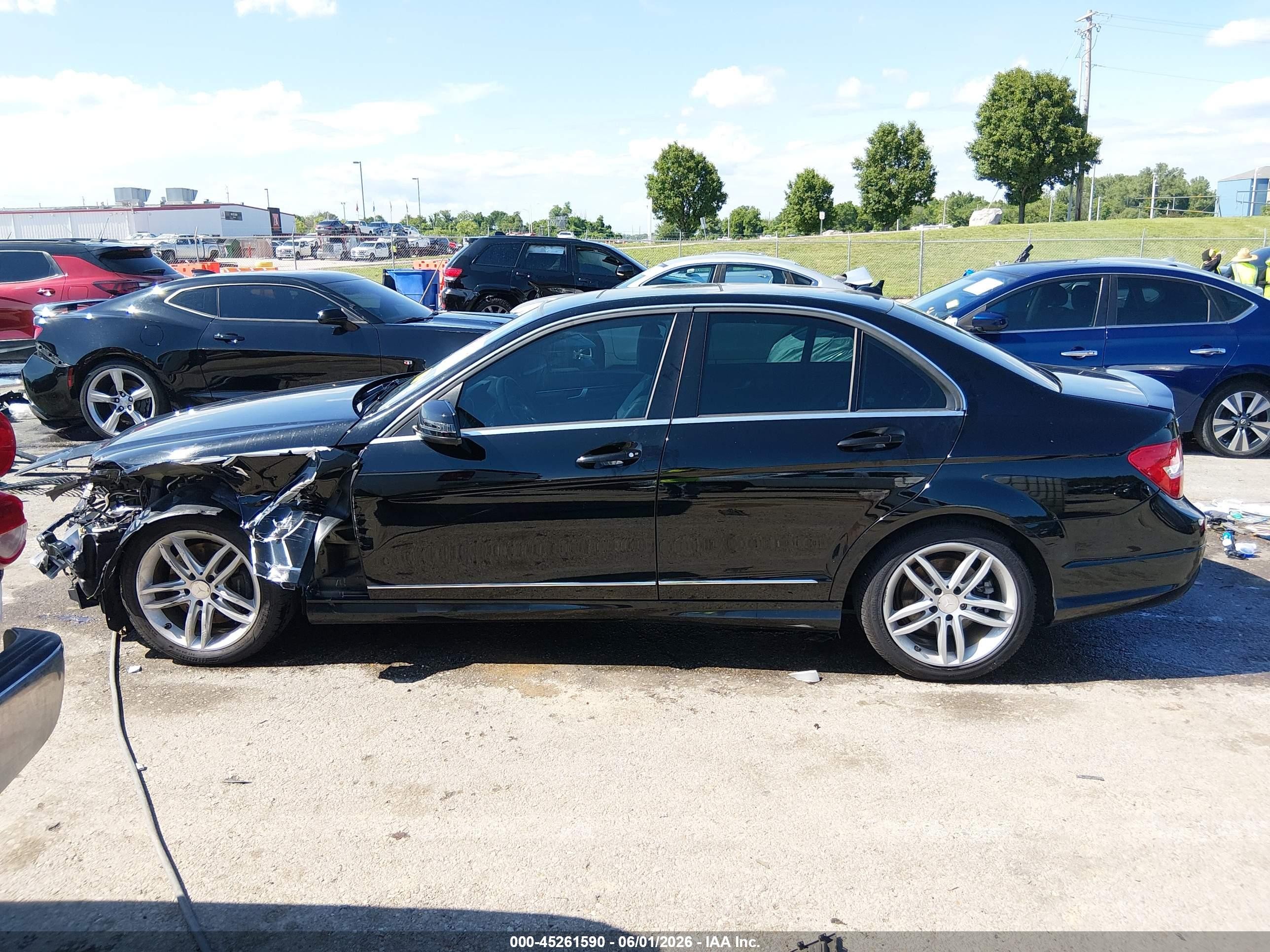 2014 Mercedes-benz C 300 Sport 4matic Black vin: WDDGF8ABXEG250720
