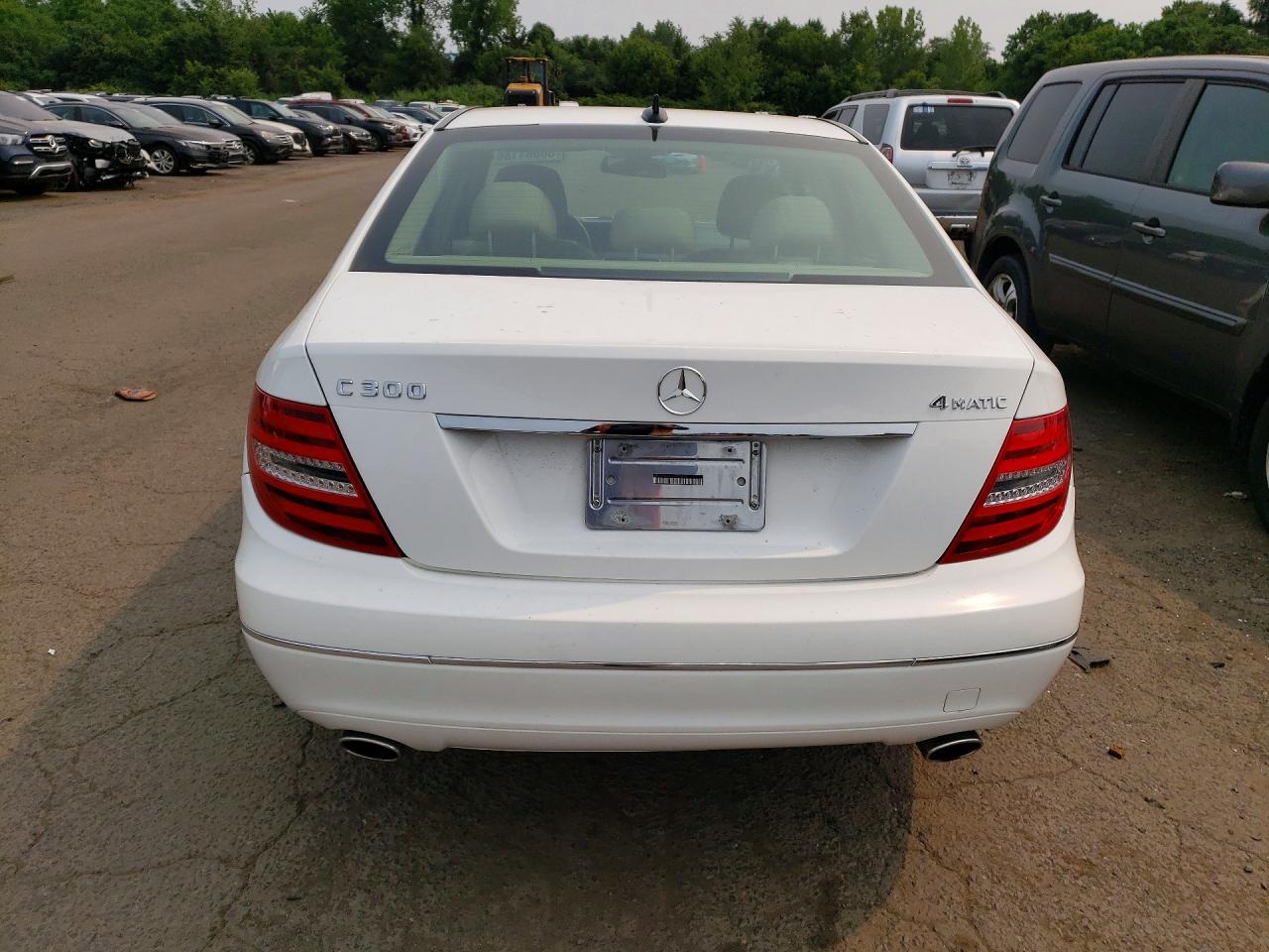 2014 Mercedes-benz C 300 4matic White vin: WDDGF8ABXER302674