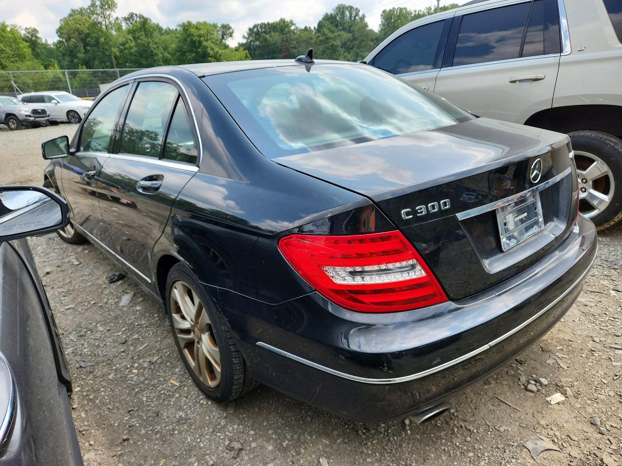 2014 Mercedes-benz C 300 4matic Black vin: WDDGF8ABXER304277