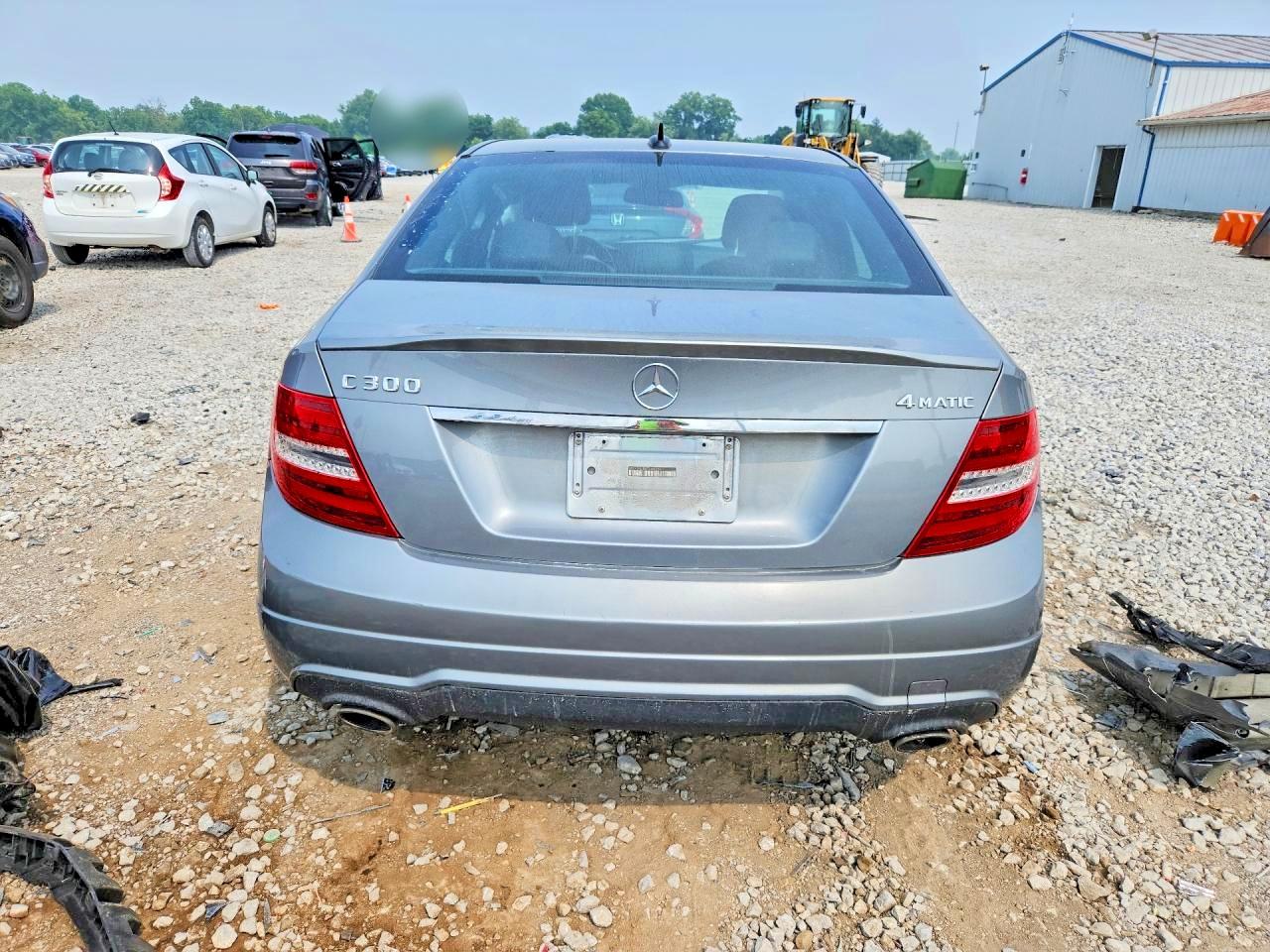 2014 Mercedes-benz C 300 4matic Gray vin: WDDGF8ABXER305624