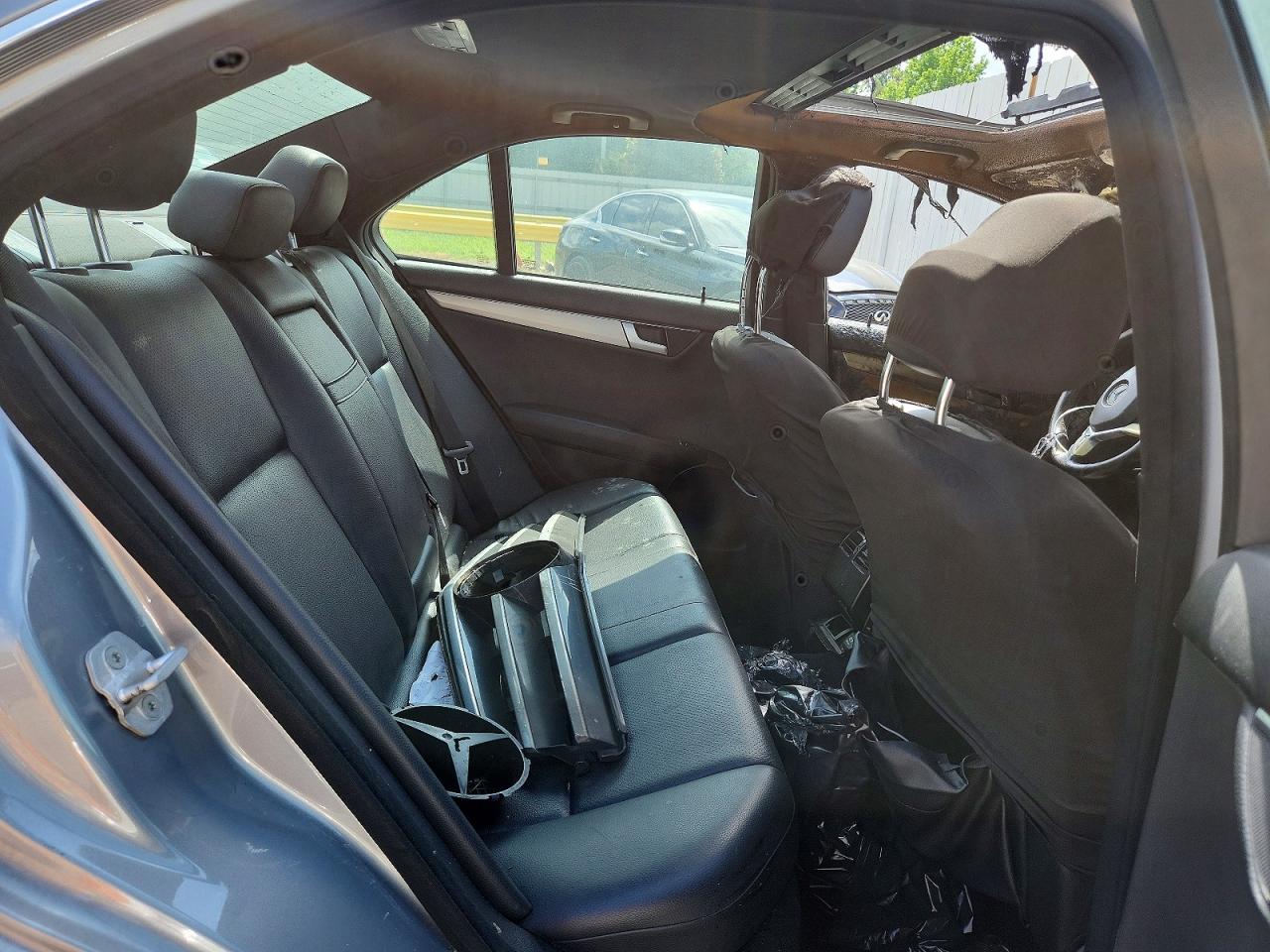 2014 Mercedes-benz C 300 4matic Gray vin: WDDGF8ABXER306367