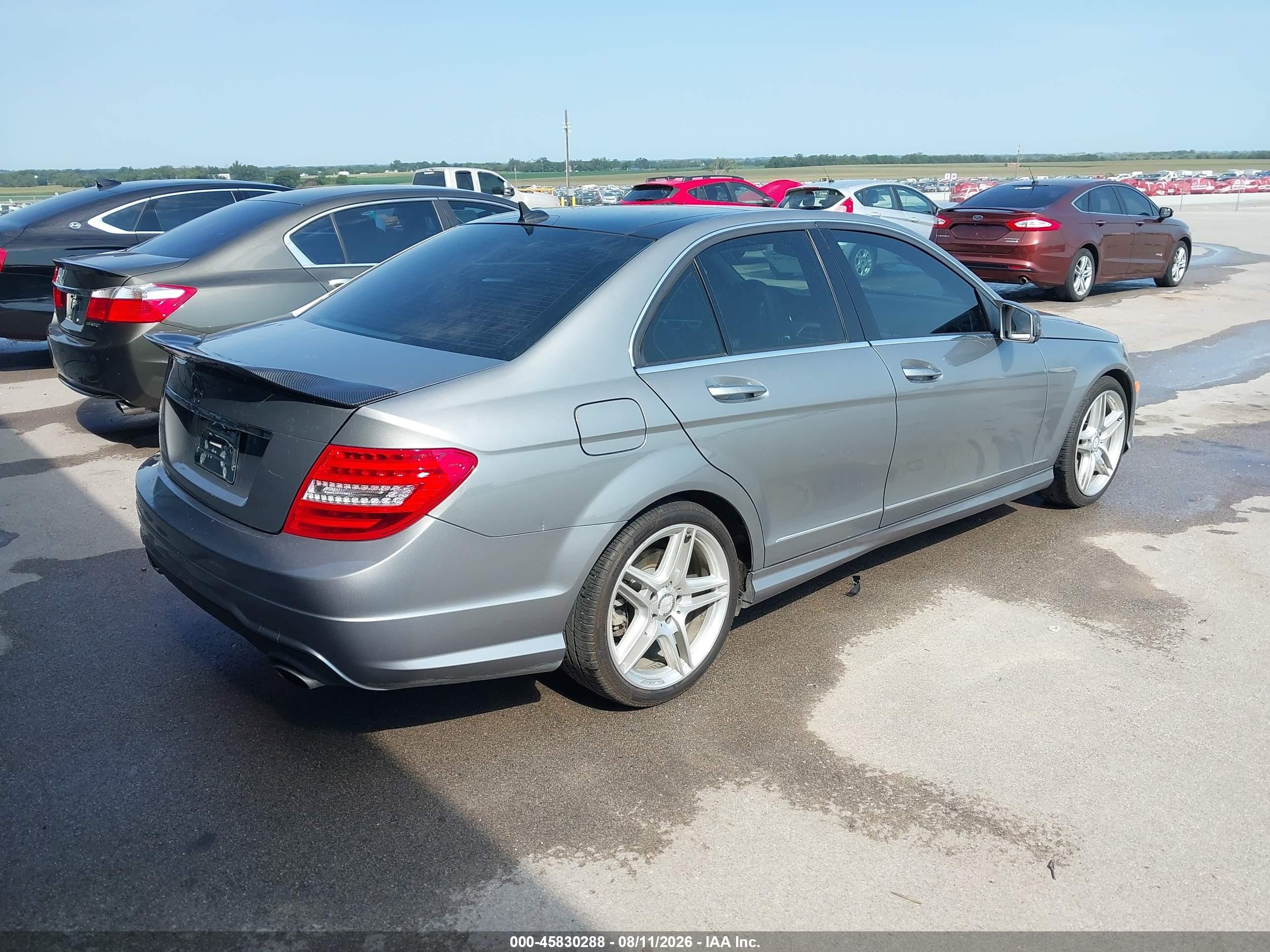 2014 Mercedes-benz C 300 Sport 4matic Silver vin: WDDGF8ABXER308975