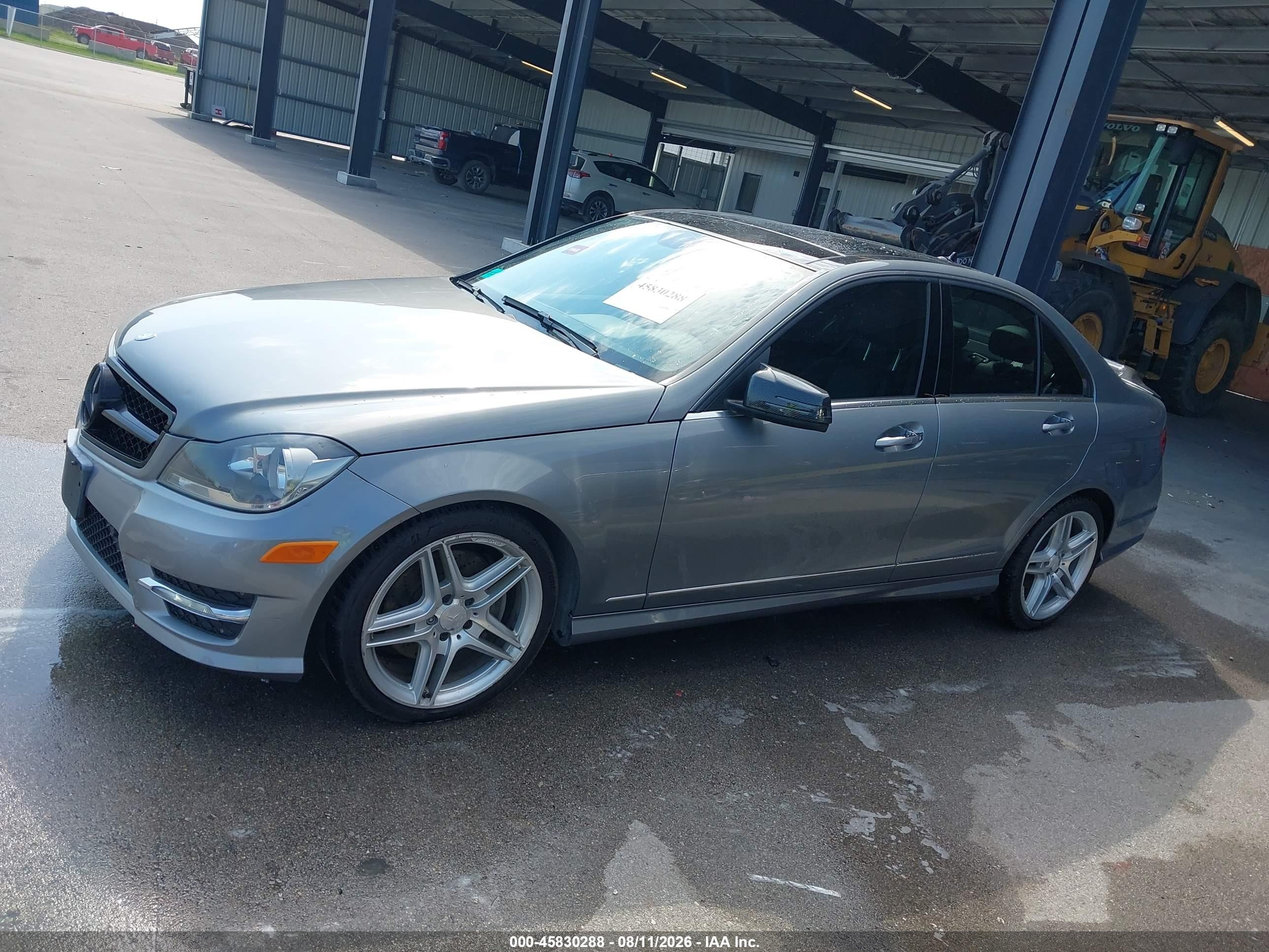 2014 Mercedes-benz C 300 Sport 4matic Silver vin: WDDGF8ABXER308975