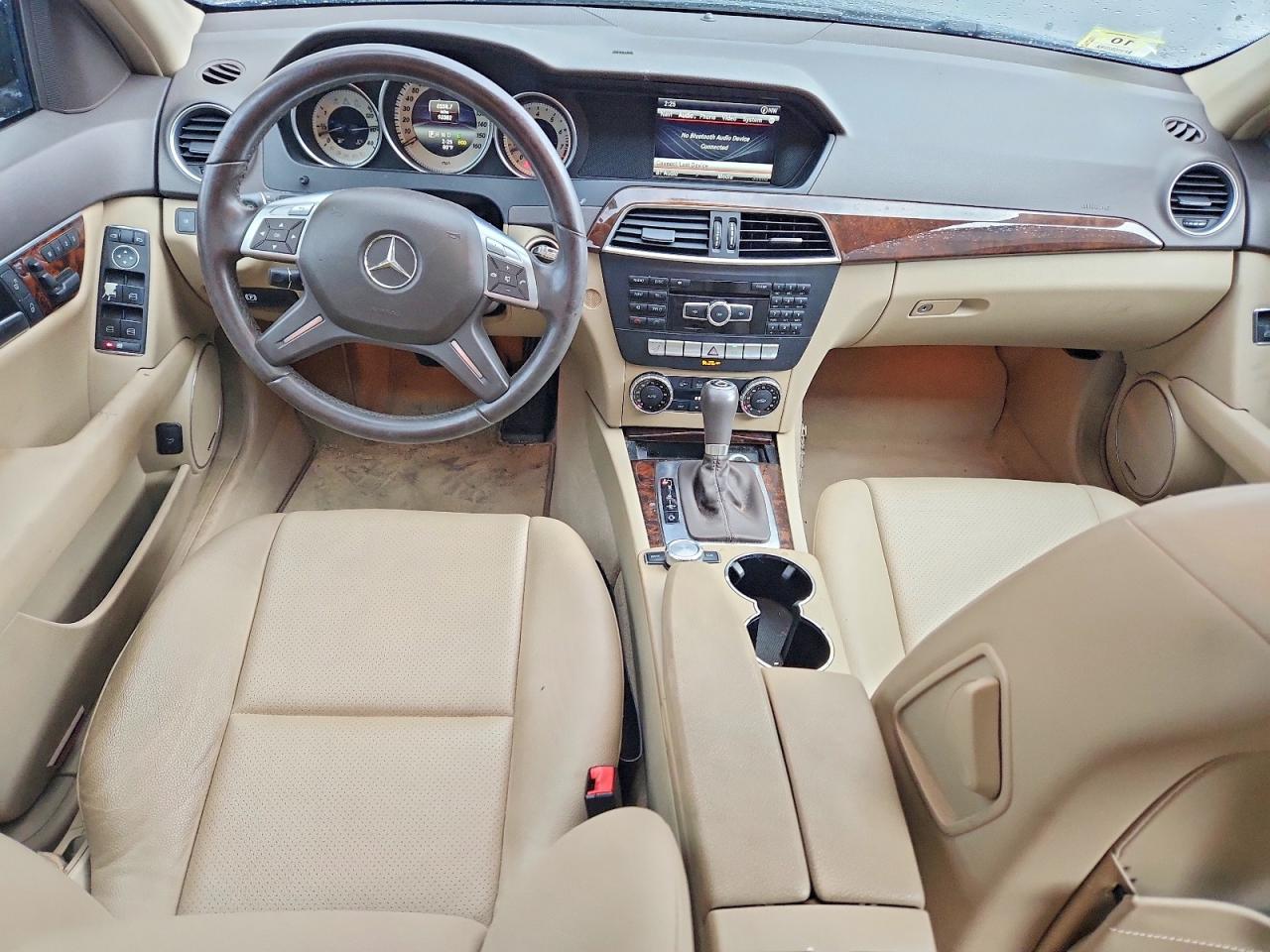 2014 Mercedes-benz C 300 4matic Black vin: WDDGF8ABXER310001