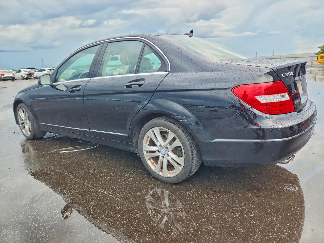 2014 Mercedes-benz C 300 4matic Black vin: WDDGF8ABXER310001