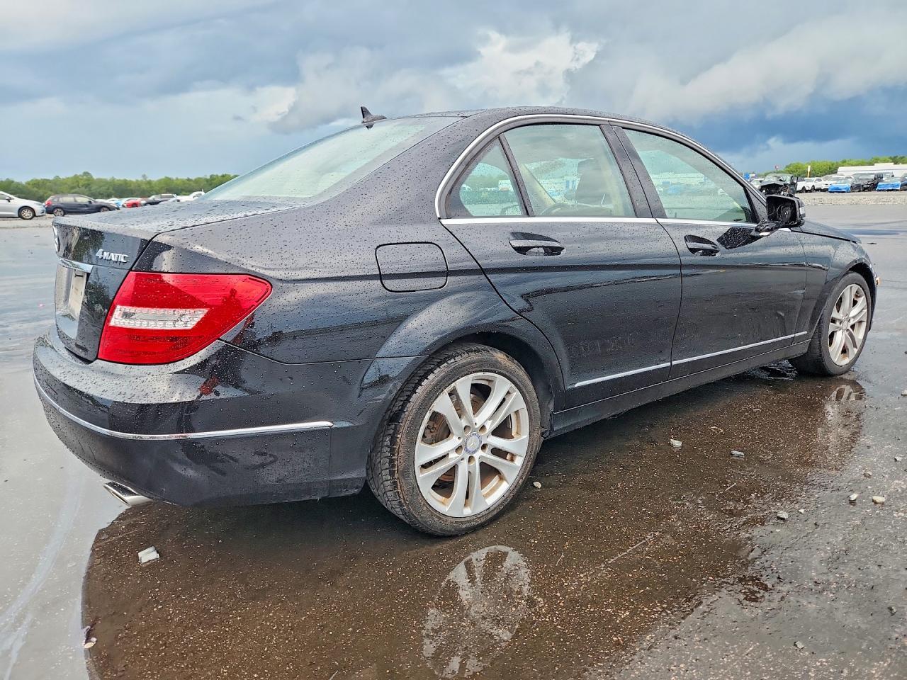 2014 Mercedes-benz C 300 4matic Black vin: WDDGF8ABXER310001