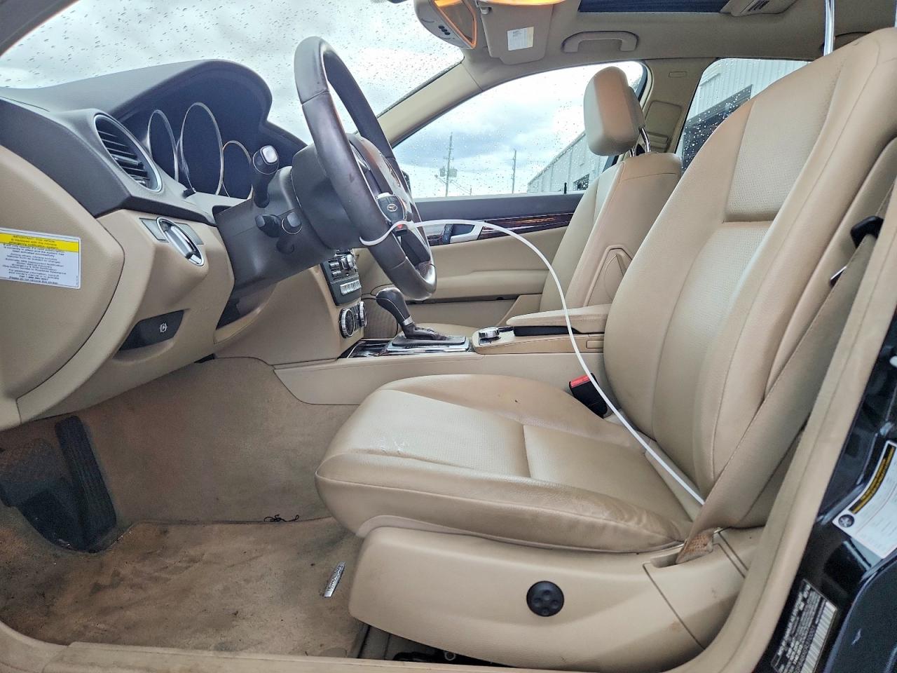 2014 Mercedes-benz C 300 4matic Black vin: WDDGF8ABXER310001