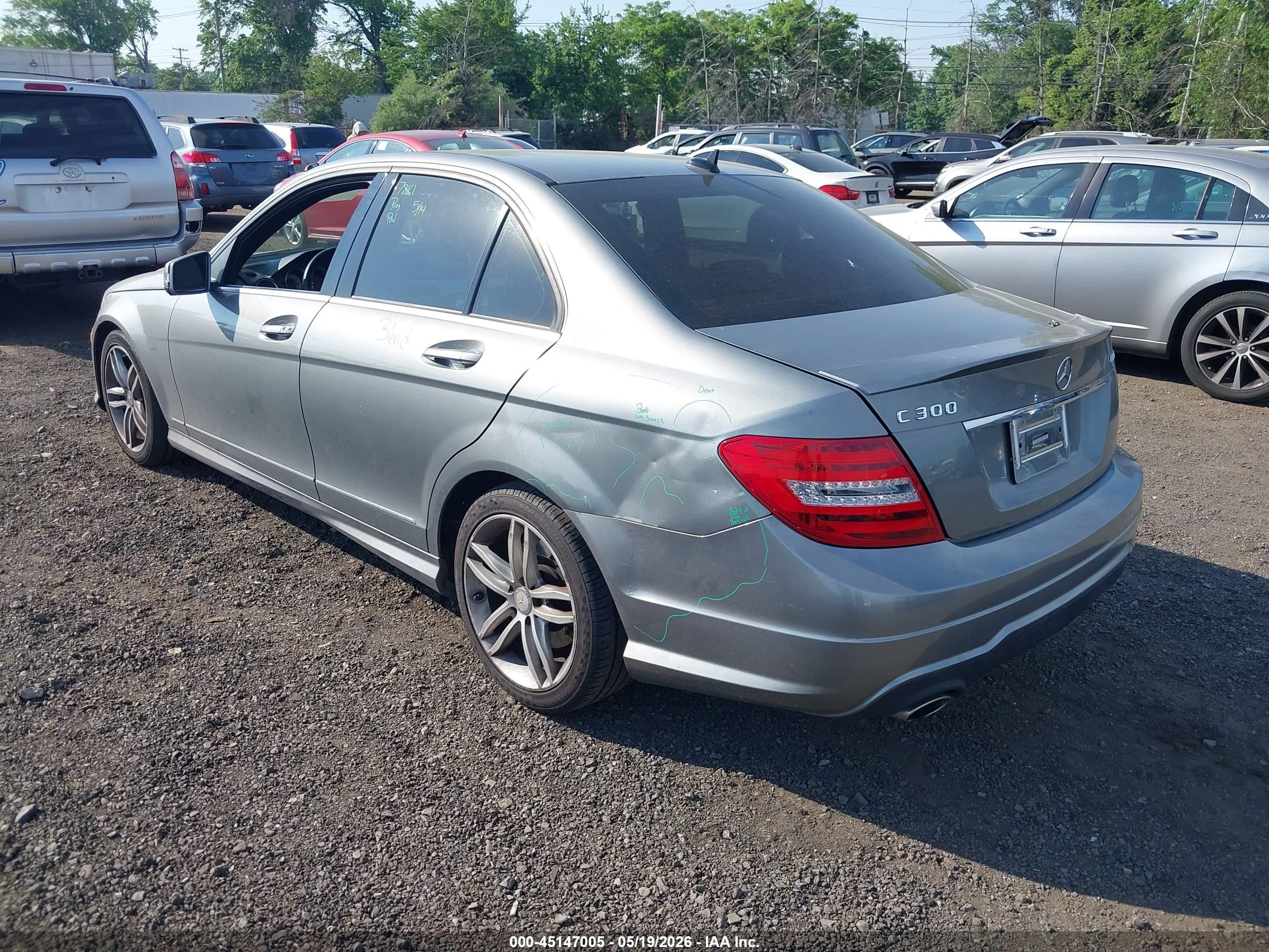 2014 Mercedes-benz C 300 Sport 4matic Gray vin: WDDGF8ABXER323475