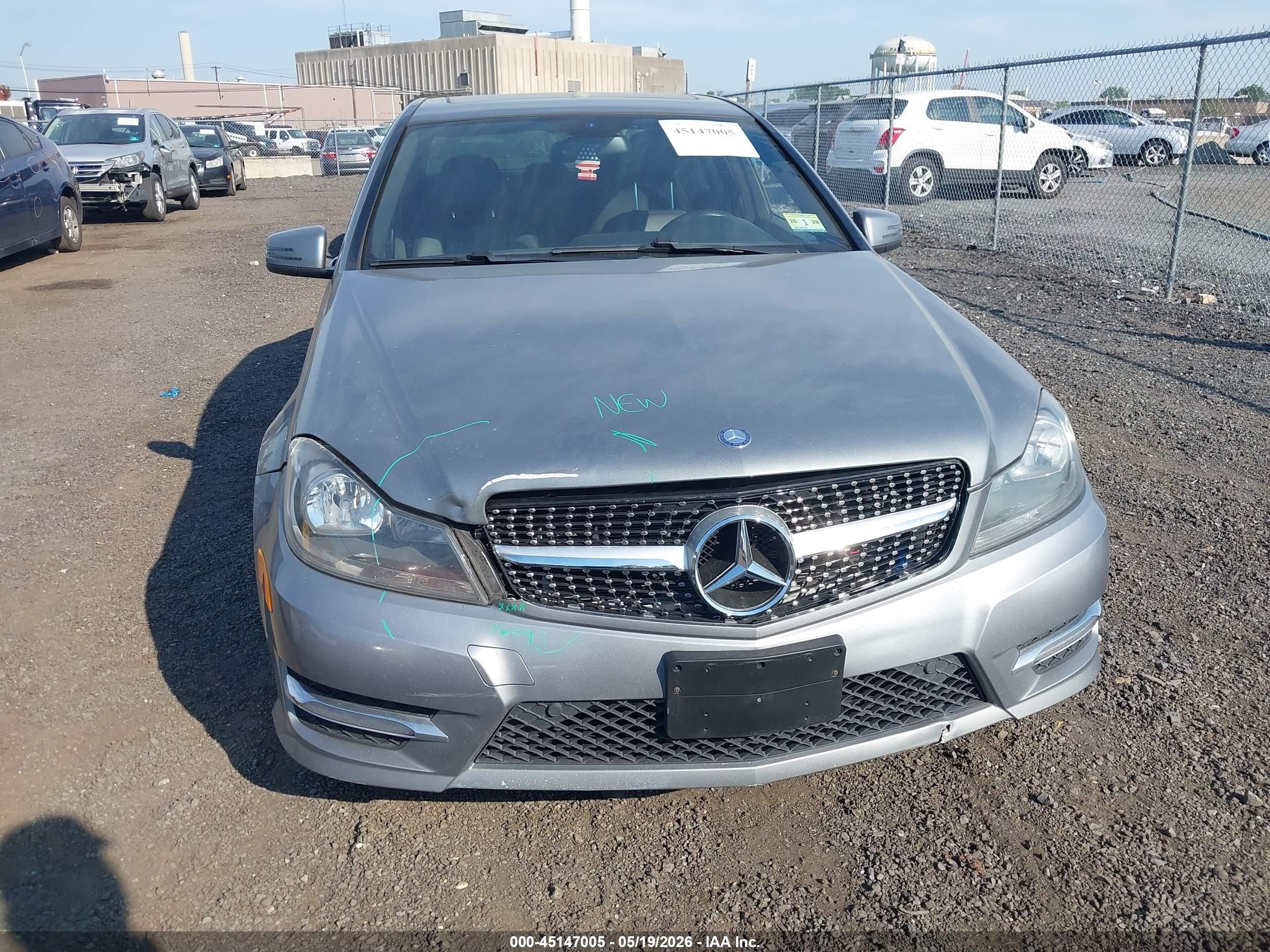2014 Mercedes-benz C 300 Sport 4matic Gray vin: WDDGF8ABXER323475