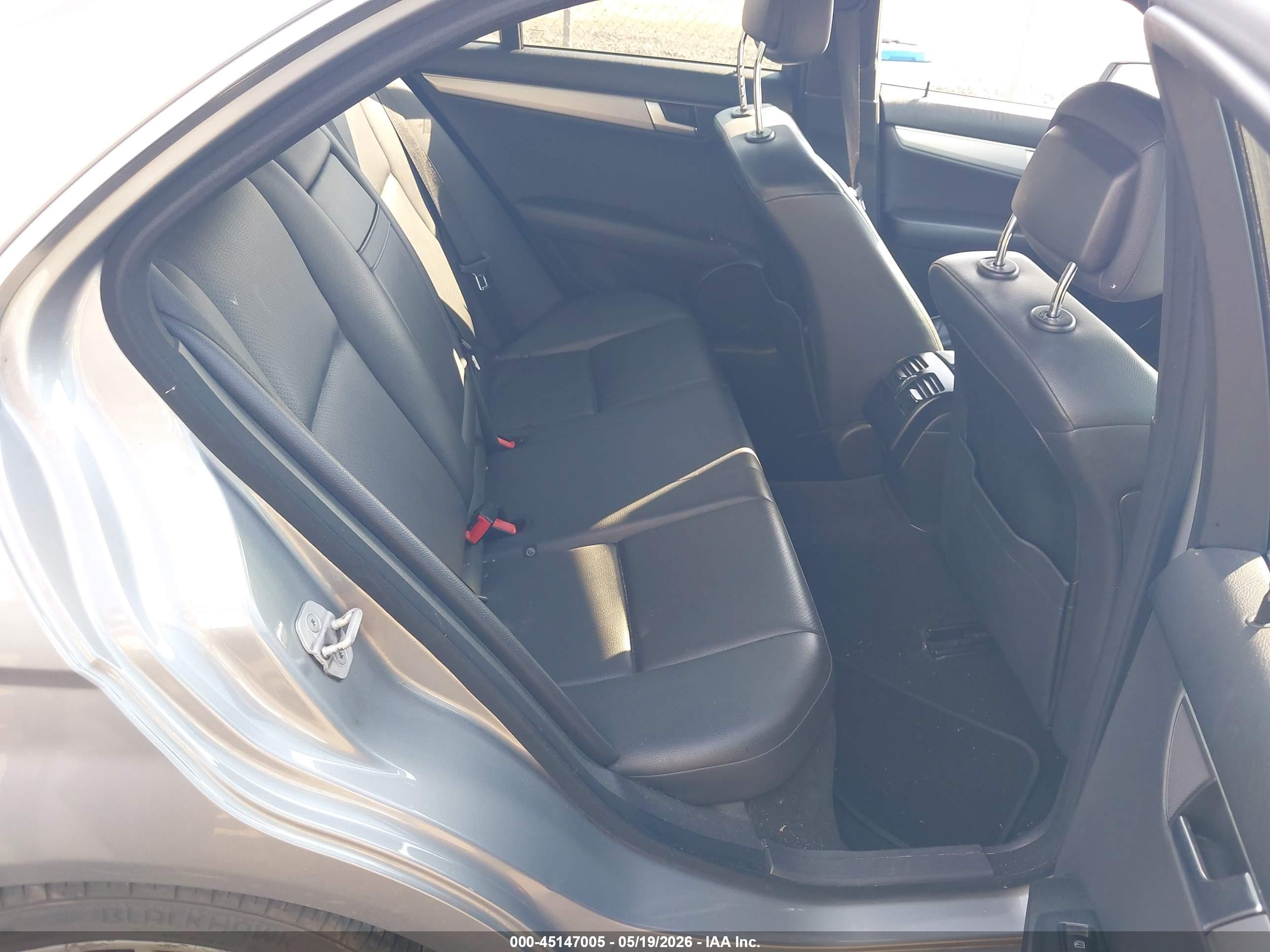 2014 Mercedes-benz C 300 Sport 4matic Gray vin: WDDGF8ABXER323475