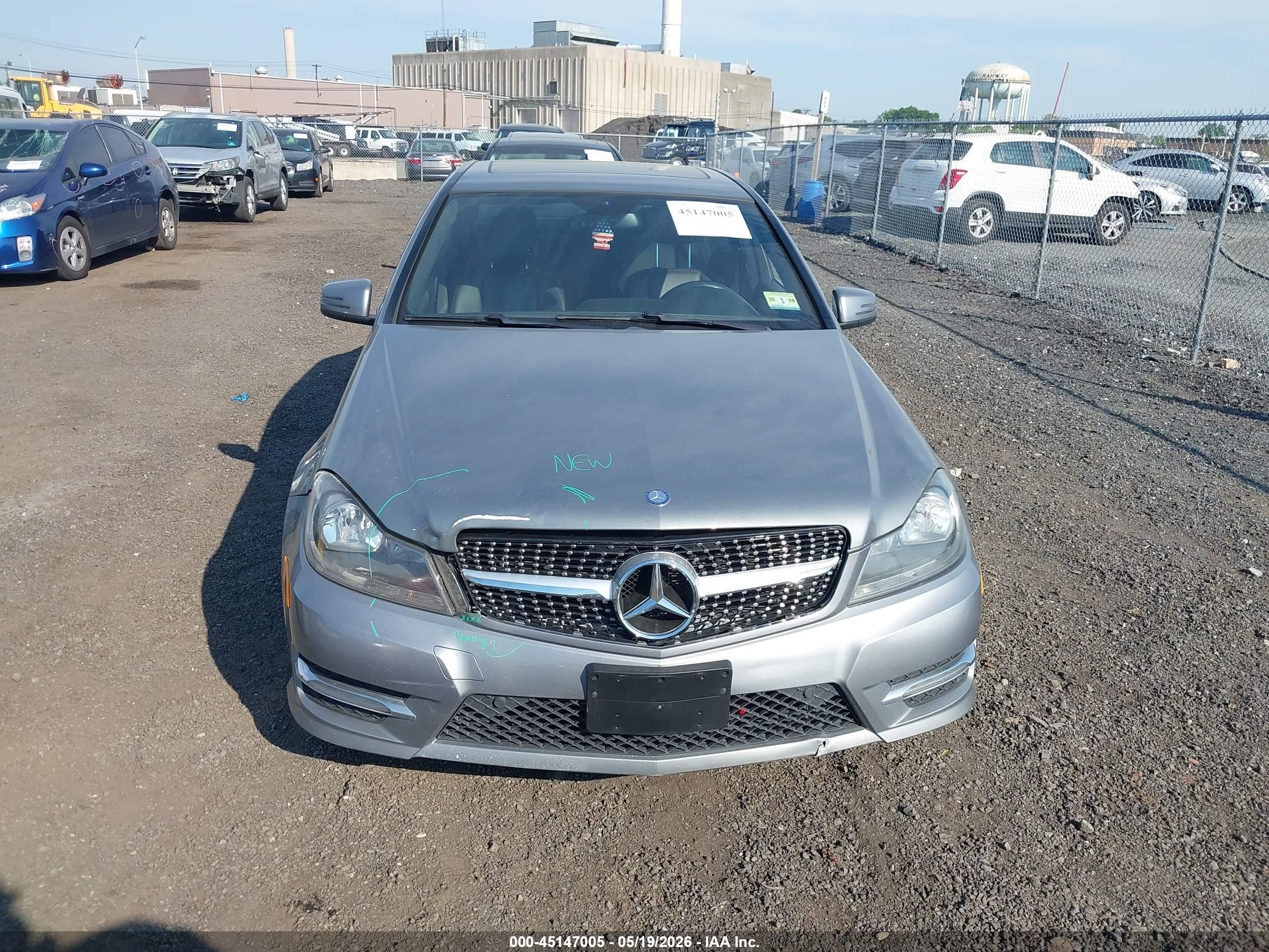 2014 Mercedes-benz C 300 Sport 4matic Gray vin: WDDGF8ABXER323475