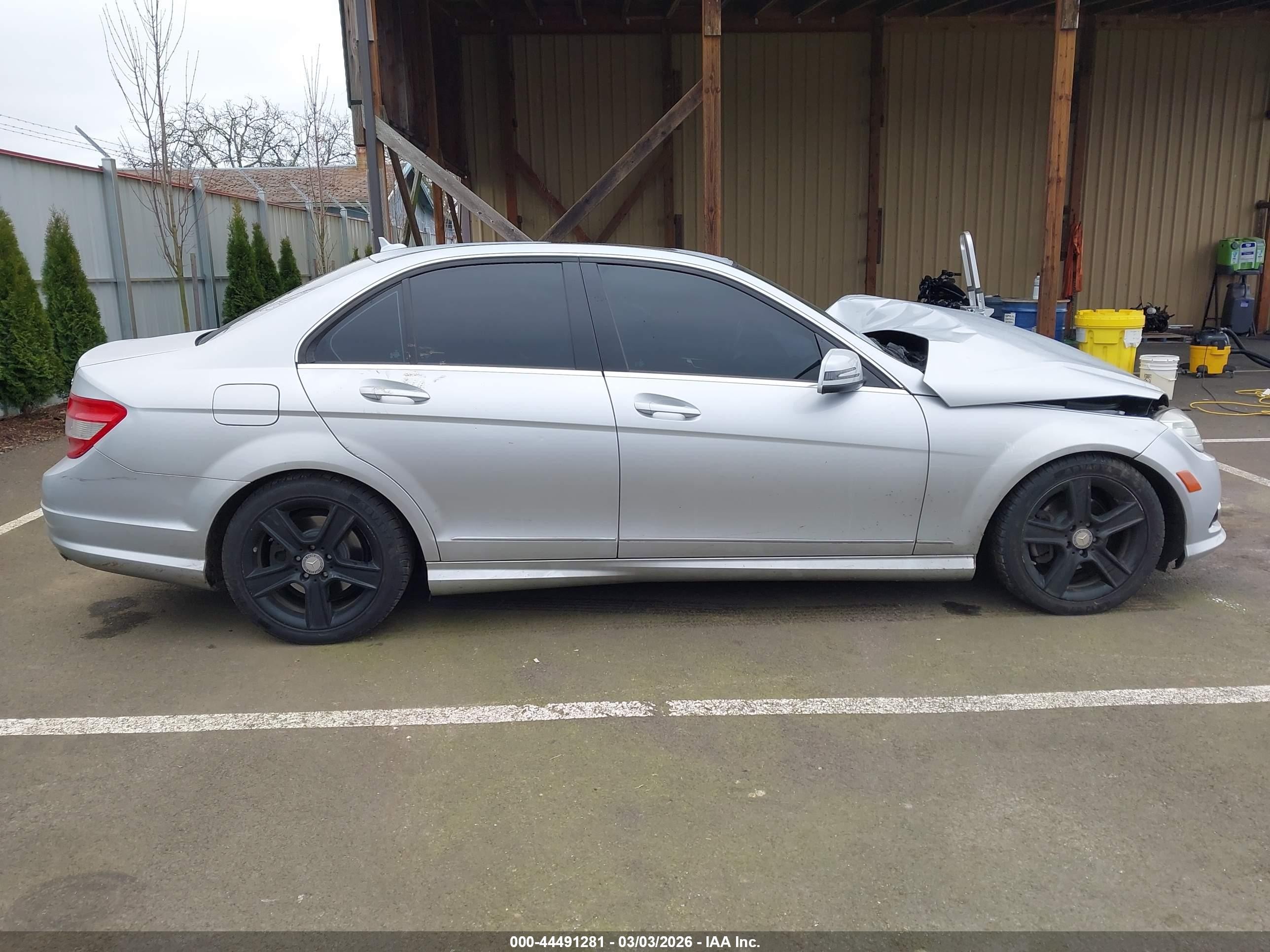 2010 Mercedes-benz C 300 Sport 4matic Silver vin: WDDGF8BB0AR100077