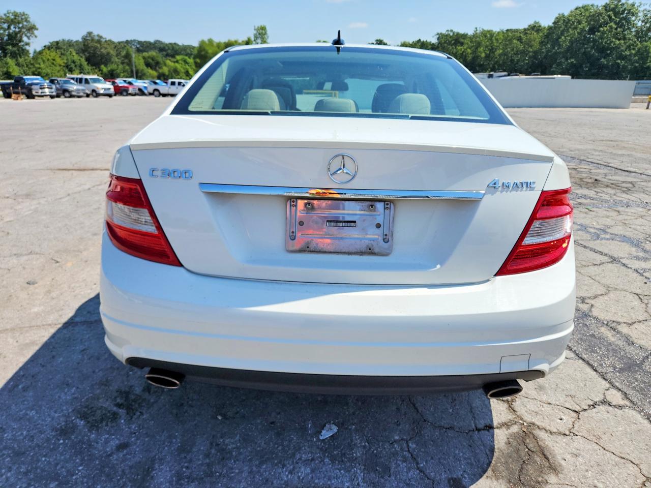 2010 Mercedes-benz C 300 4matic White vin: WDDGF8BB0AR104517