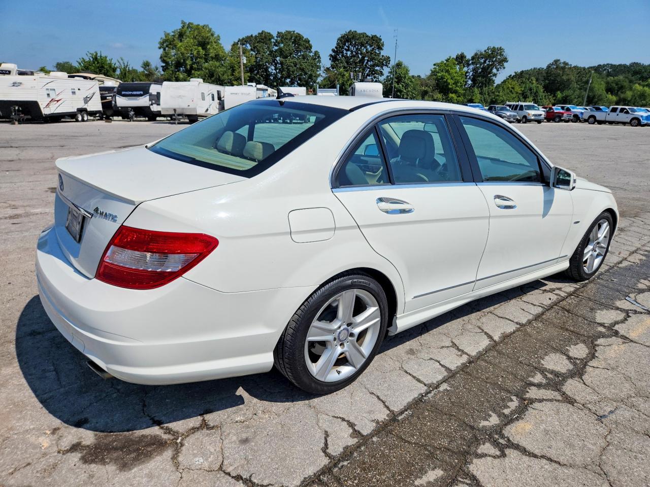 2010 Mercedes-benz C 300 4matic White vin: WDDGF8BB0AR104517