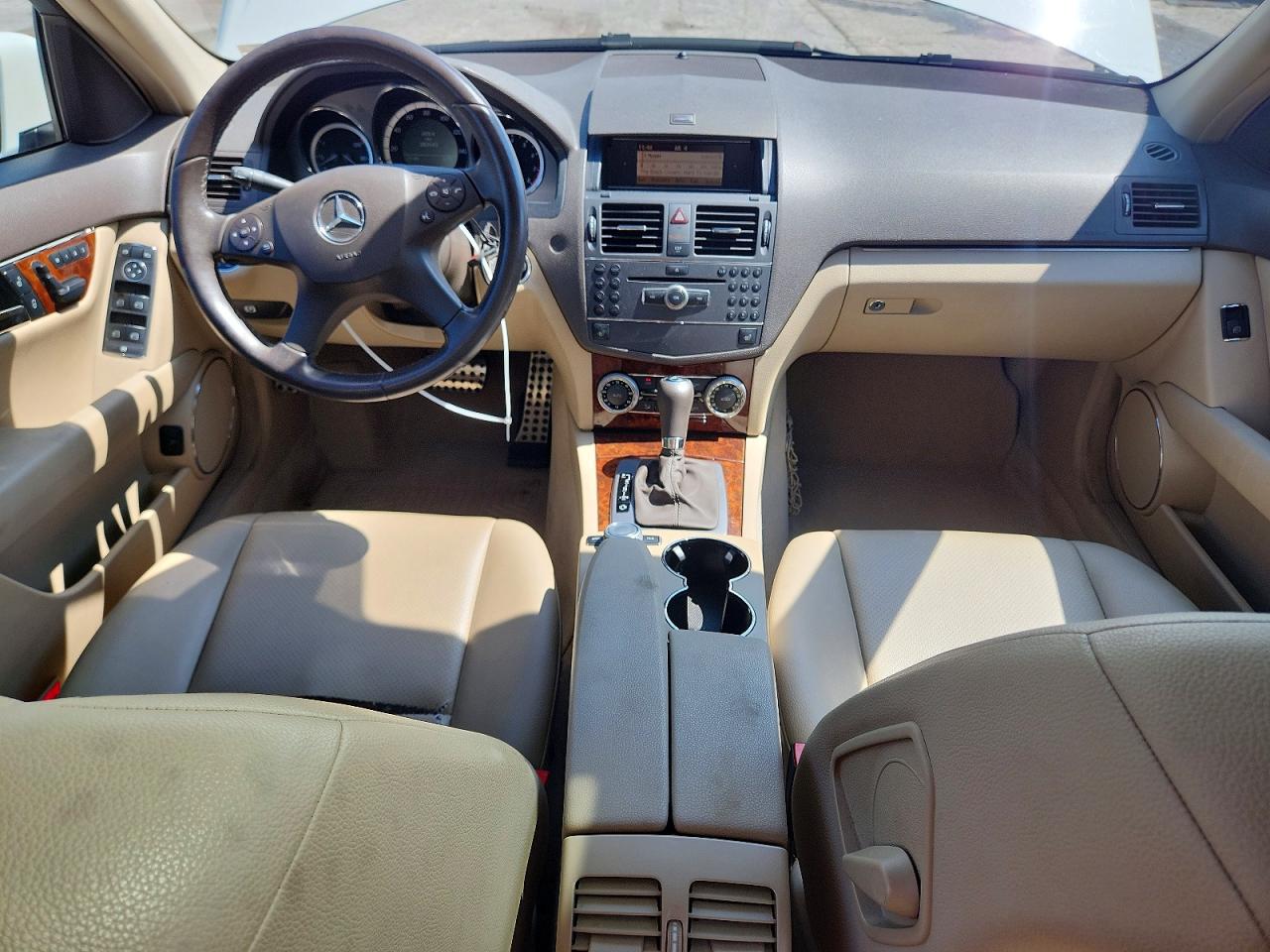 2010 Mercedes-benz C 300 4matic White vin: WDDGF8BB0AR104517