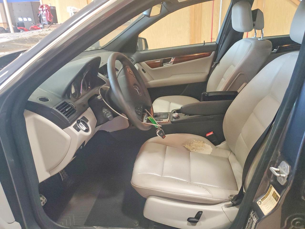 2011 Mercedes-benz C 300 4matic Gray vin: WDDGF8BB0BR142010