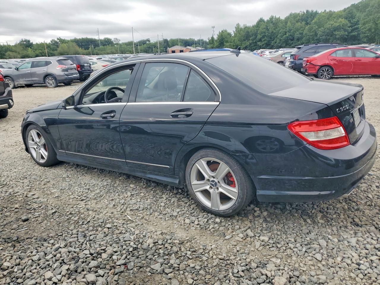 2011 Mercedes-benz C 300 4matic Black vin: WDDGF8BB0BR156571