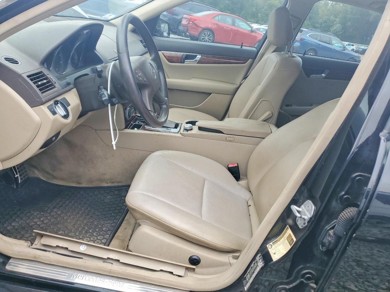 2011 Mercedes-benz C 300 4matic Black vin: WDDGF8BB0BR156571
