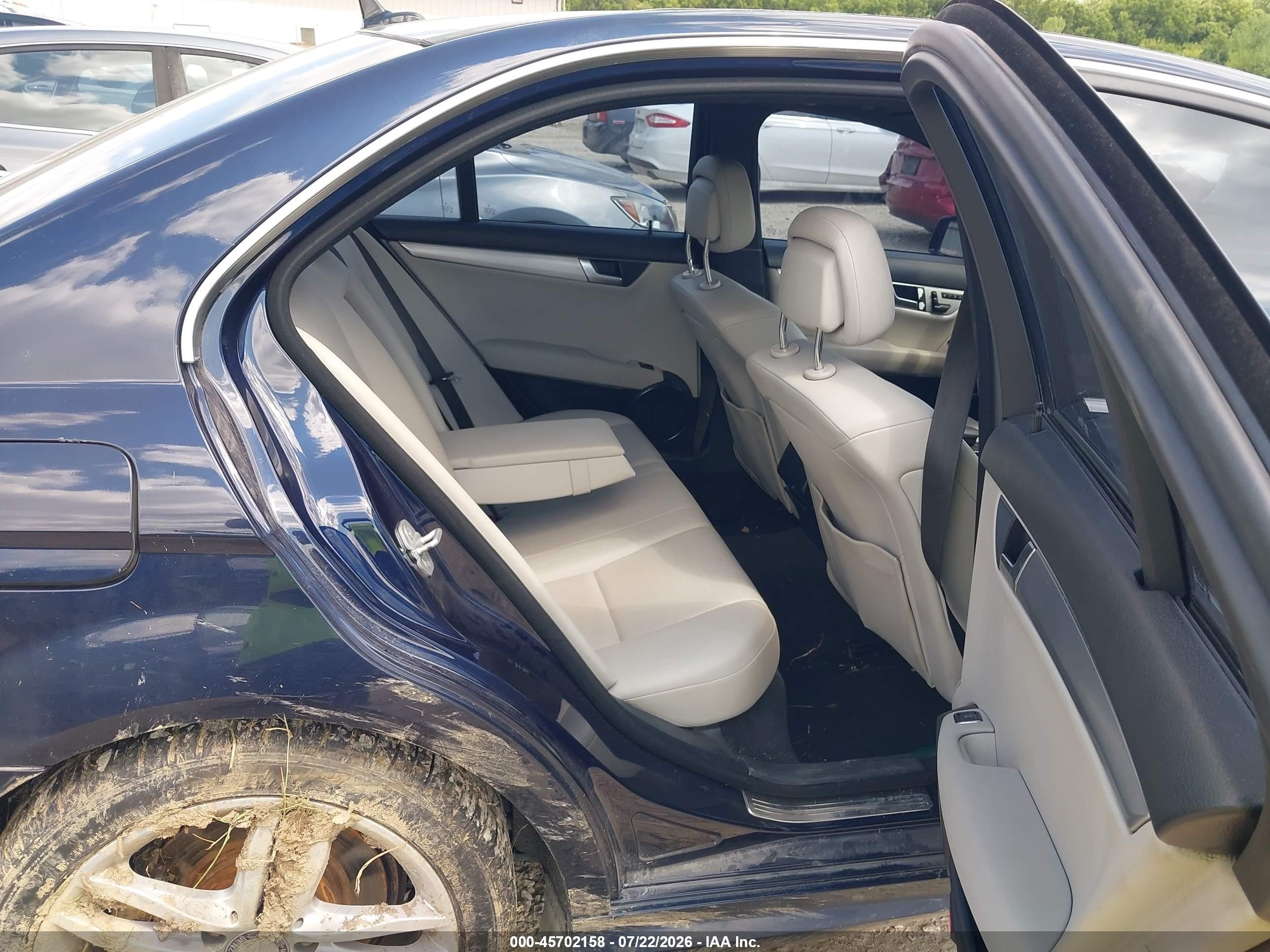 2012 Mercedes-benz C 300 Sport 4matic Dark Blue vin: WDDGF8BB0CA621530