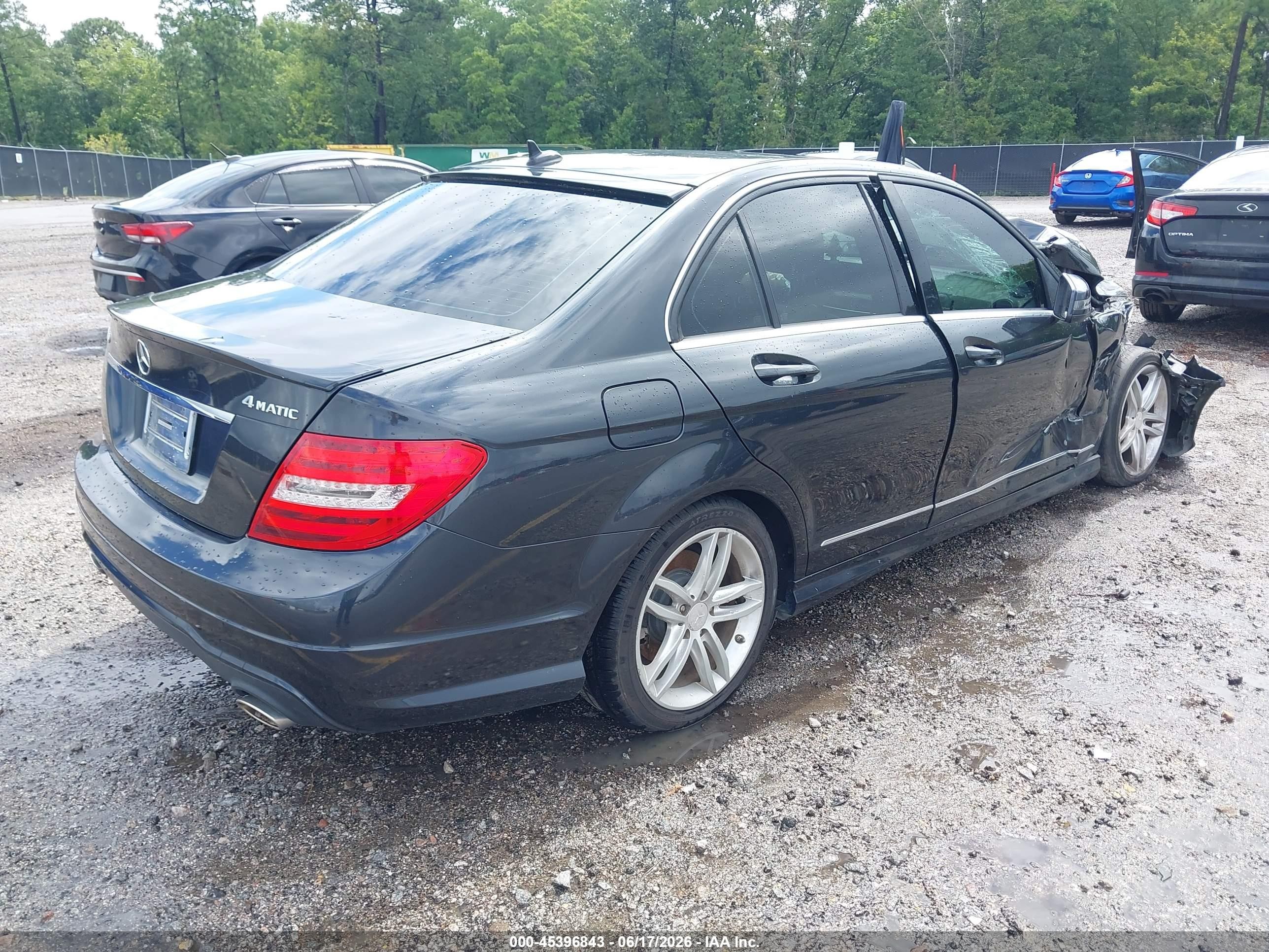 2012 Mercedes-benz C 300 Sport 4matic Black vin: WDDGF8BB0CA697197