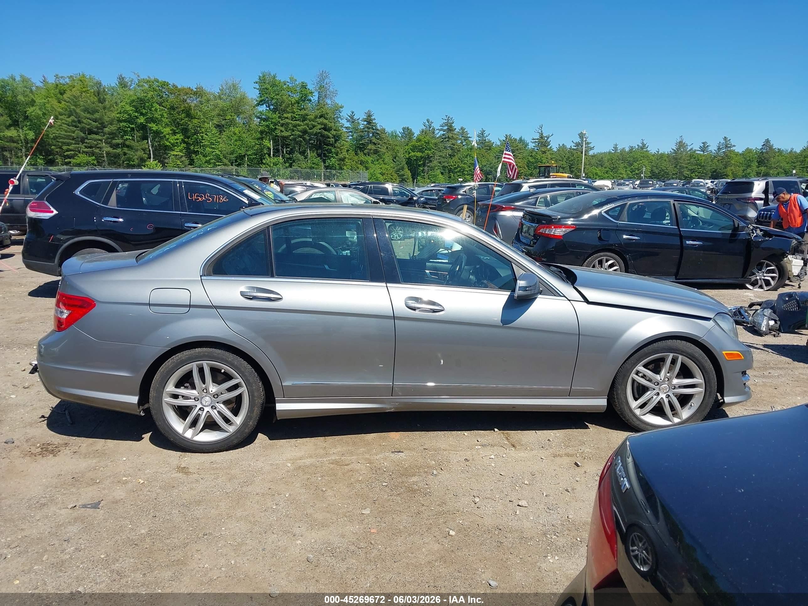 2012 Mercedes-benz C 300 Sport 4matic Gray vin: WDDGF8BB0CA712071