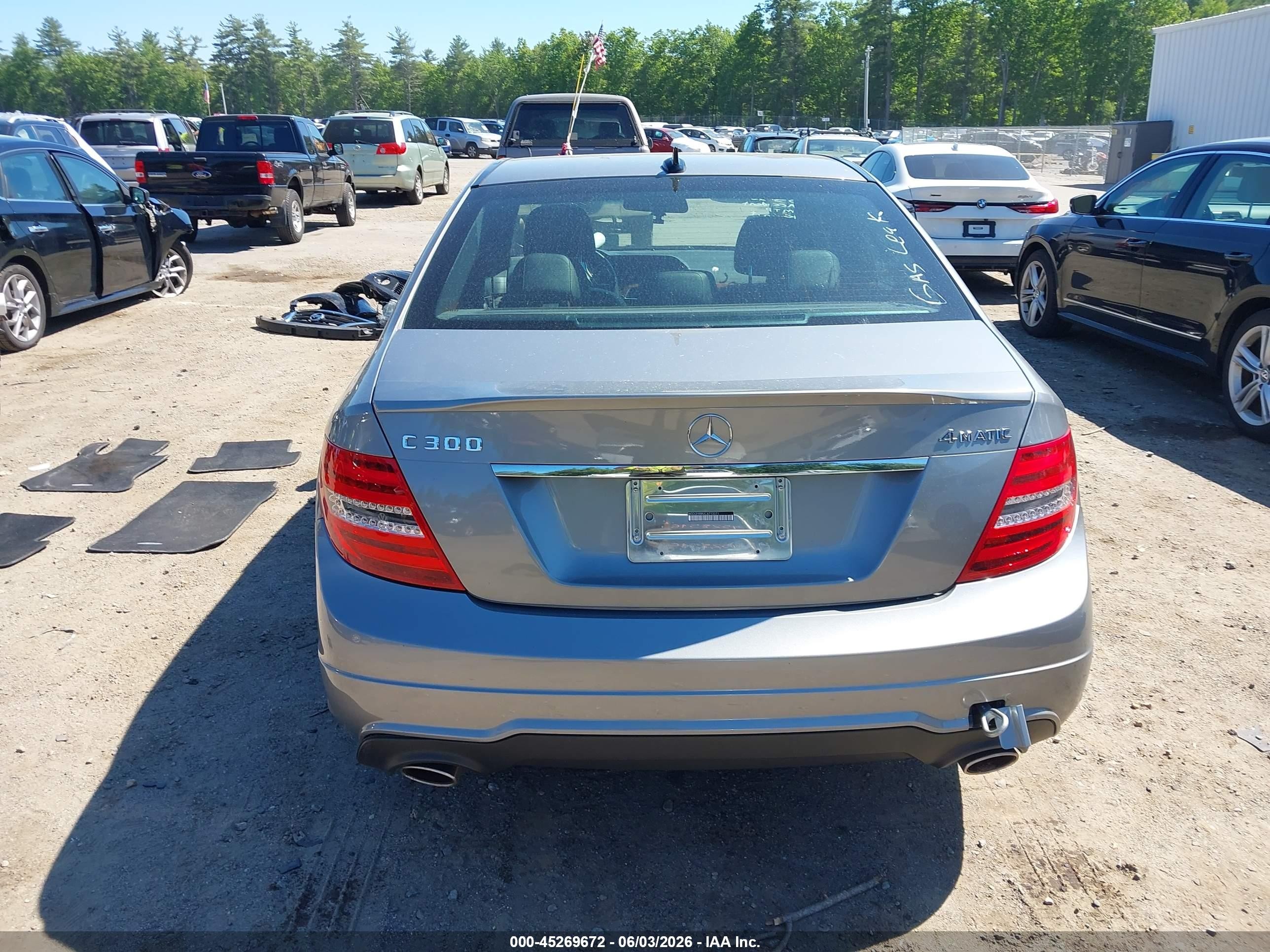 2012 Mercedes-benz C 300 Sport 4matic Gray vin: WDDGF8BB0CA712071