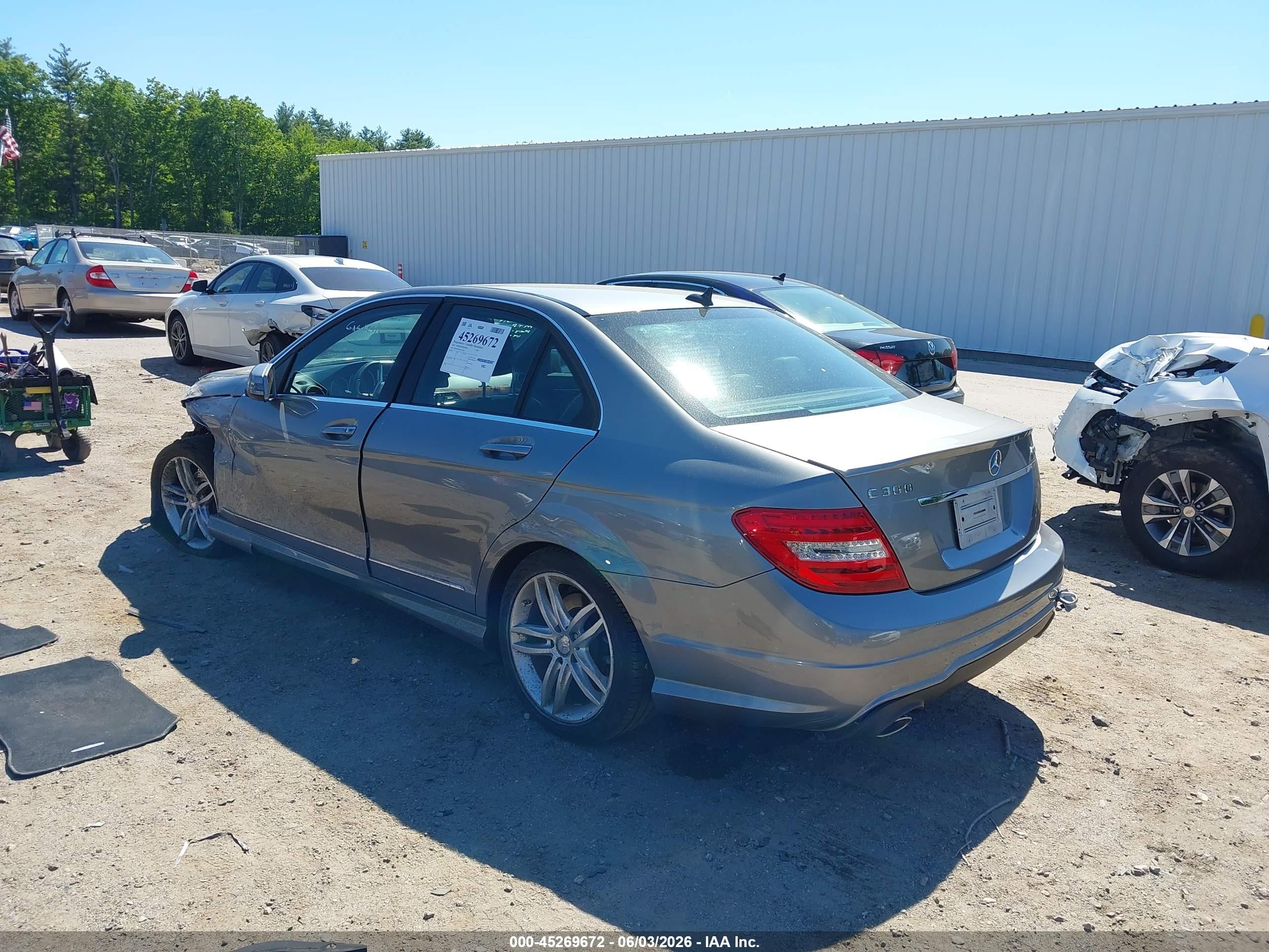 2012 Mercedes-benz C 300 Sport 4matic Gray vin: WDDGF8BB0CA712071