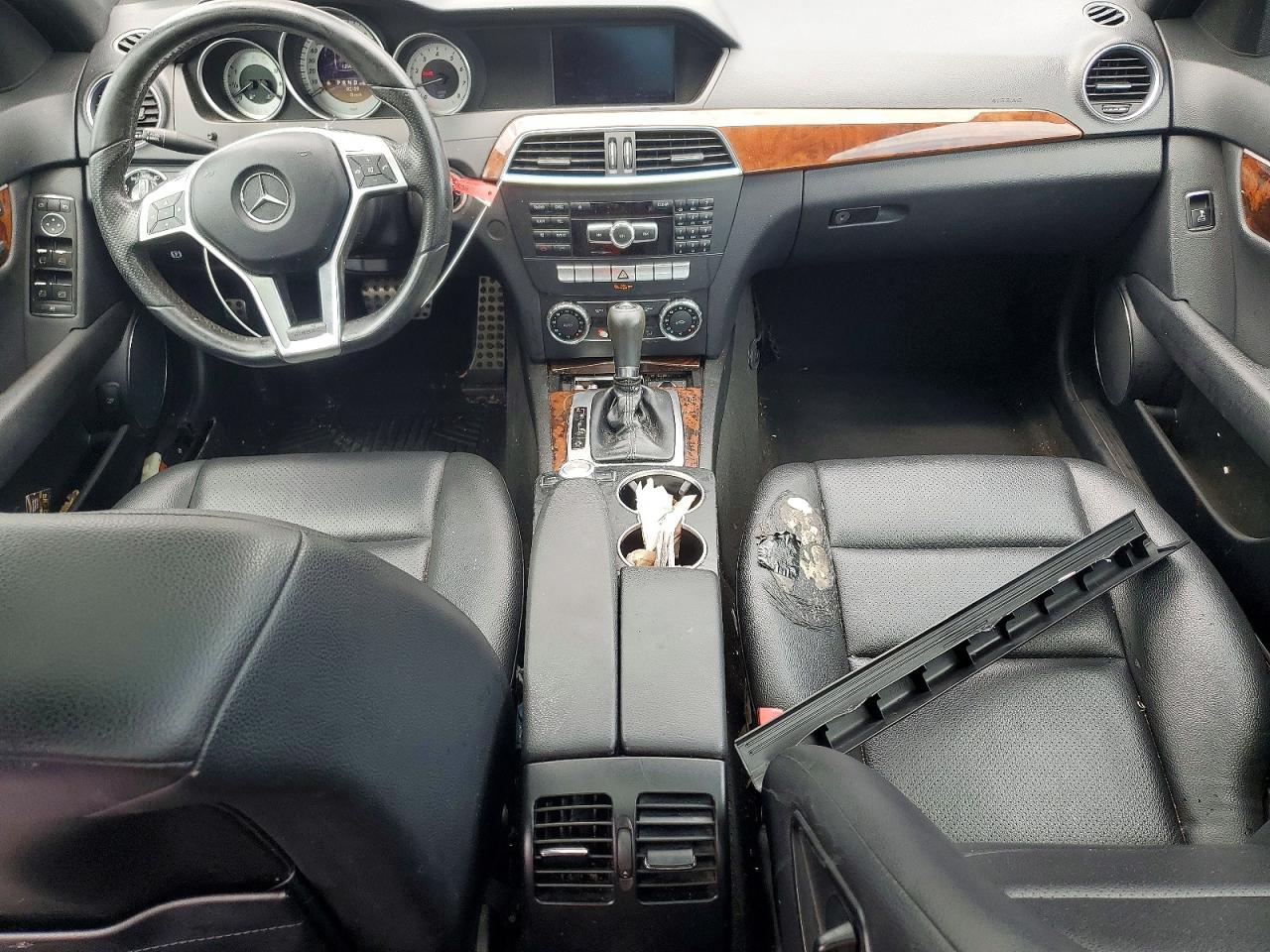 2012 Mercedes-benz C 300 4matic Gray vin: WDDGF8BB0CF857176