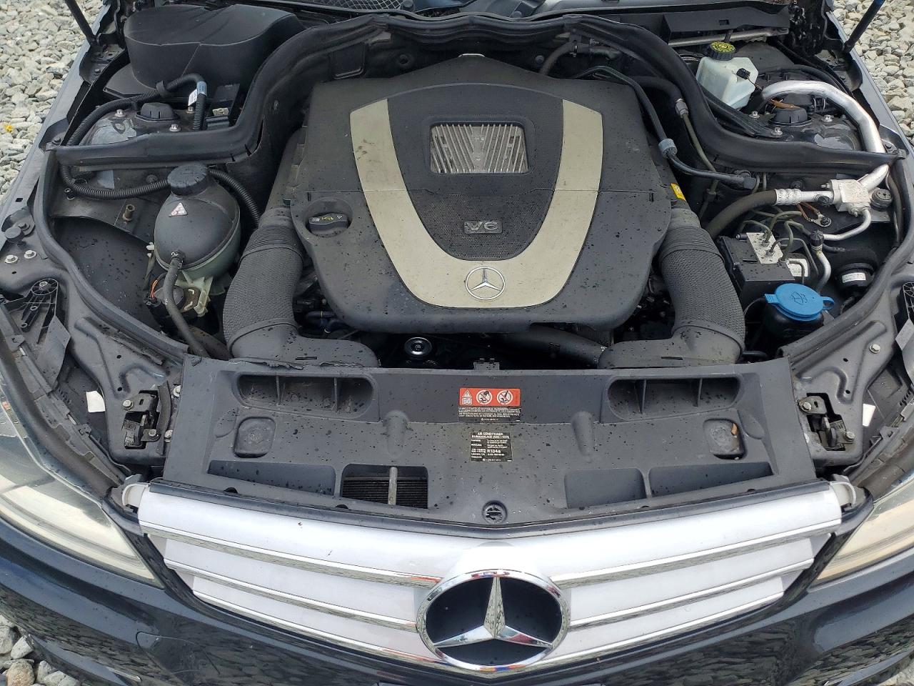 2012 Mercedes-benz C 300 4matic Gray vin: WDDGF8BB0CF857176