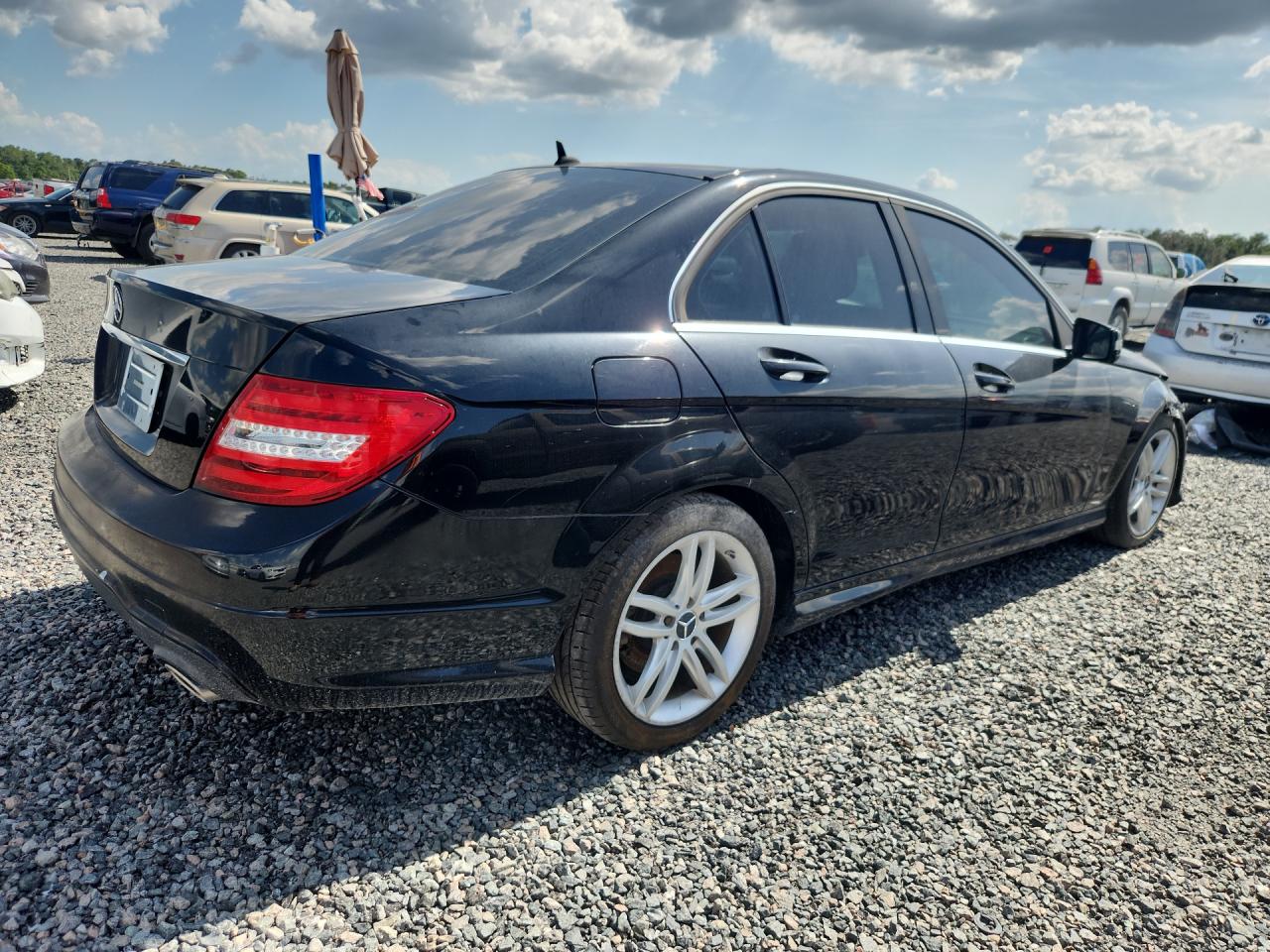 2012 Mercedes-benz C 300 4matic Black vin: WDDGF8BB0CF910510