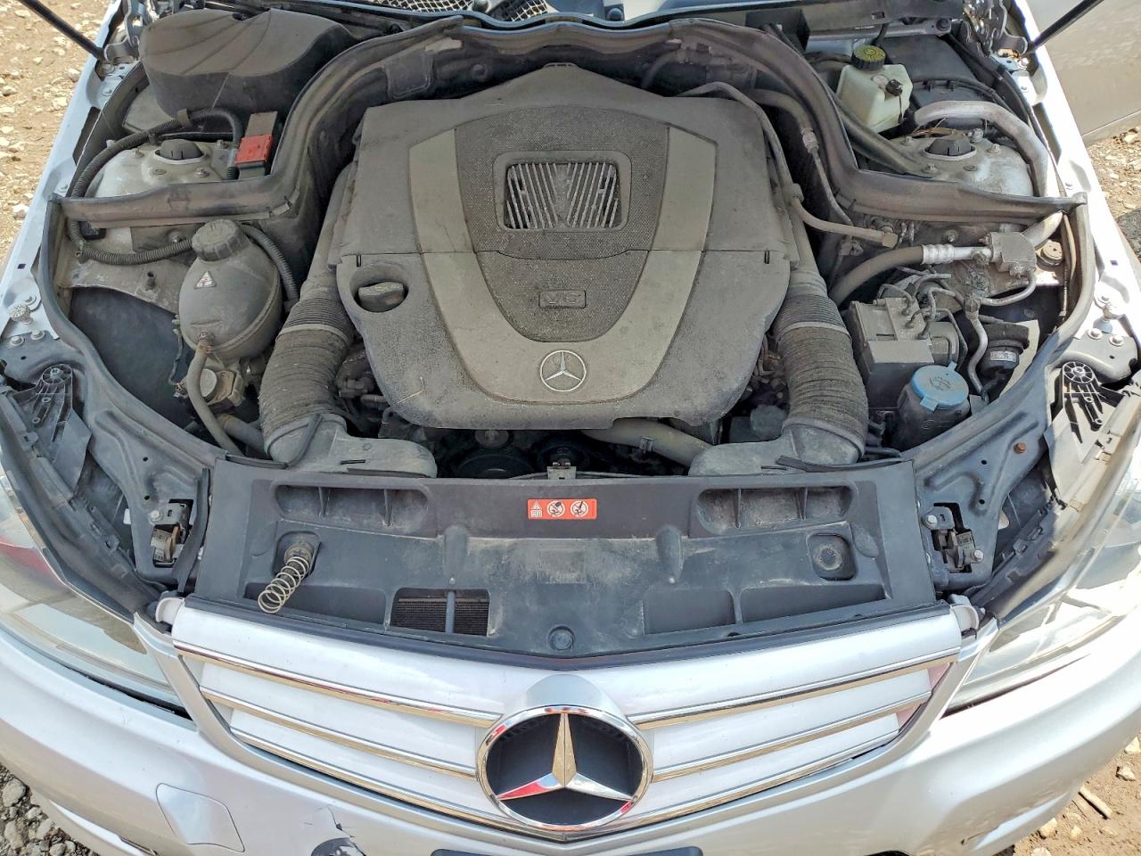 2012 Mercedes-benz C 300 4matic Silver vin: WDDGF8BB0CF912516