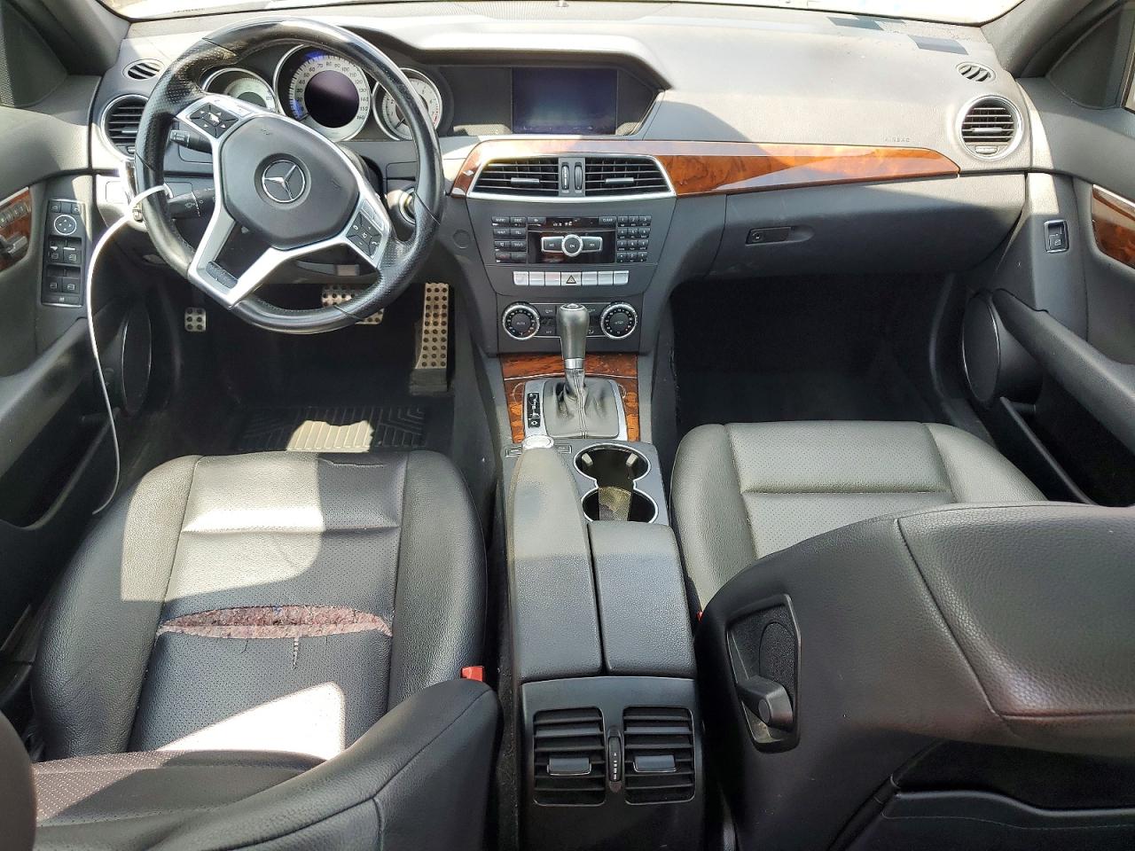 2012 Mercedes-benz C 300 4matic Silver vin: WDDGF8BB0CF912516