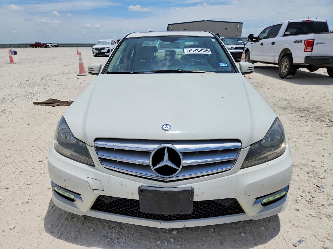 2012 Mercedes-benz C 300 4matic White vin: WDDGF8BB0CR192004