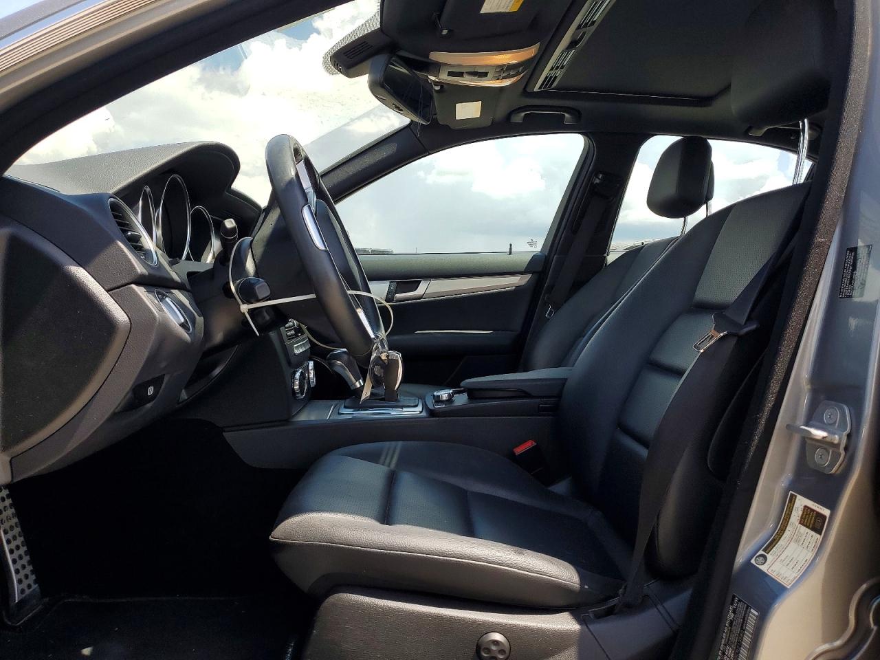 2012 Mercedes-benz C 300 4matic Gray vin: WDDGF8BB0CR213580