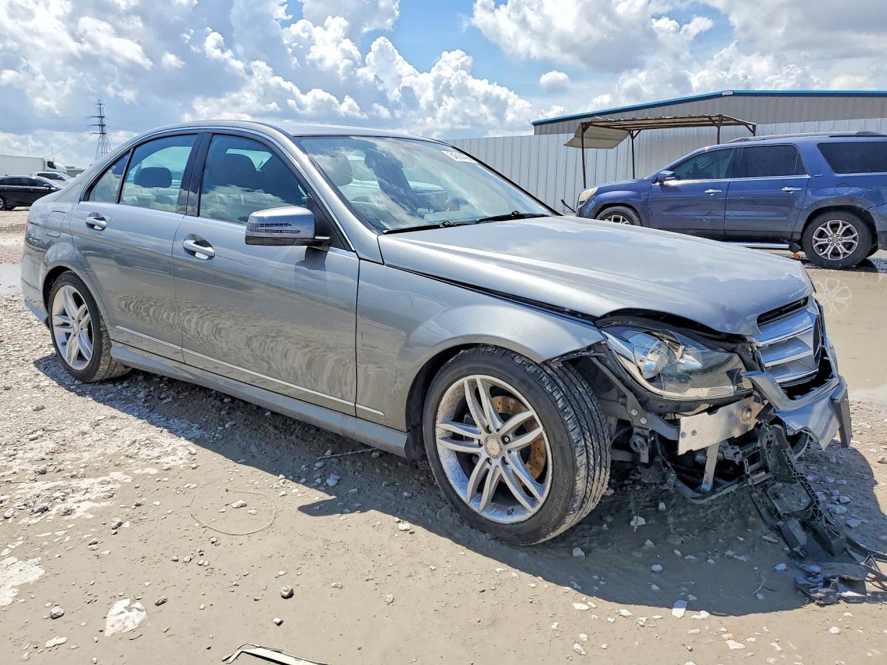 2012 Mercedes-benz C 300 4matic Gray vin: WDDGF8BB0CR213580