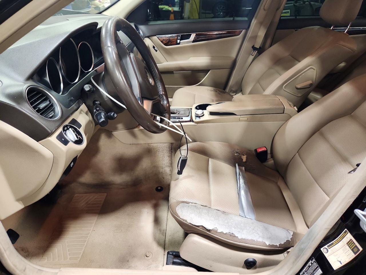 2012 Mercedes-benz C 300 4matic Black vin: WDDGF8BB0CR230119