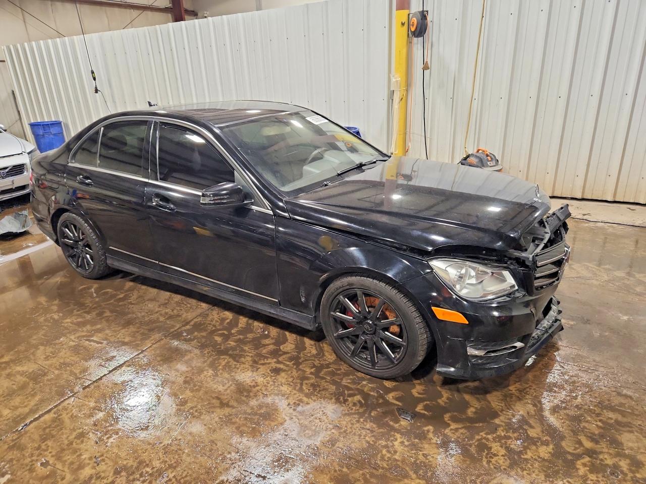 2012 Mercedes-benz C 300 4matic Black vin: WDDGF8BB0CR230119