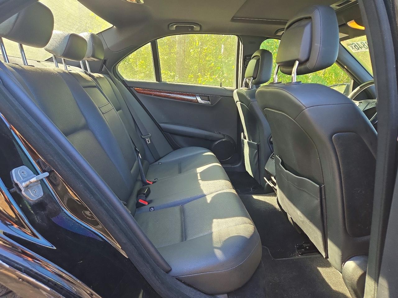 2010 Mercedes-benz C 300 4matic Black vin: WDDGF8BB1AF415469