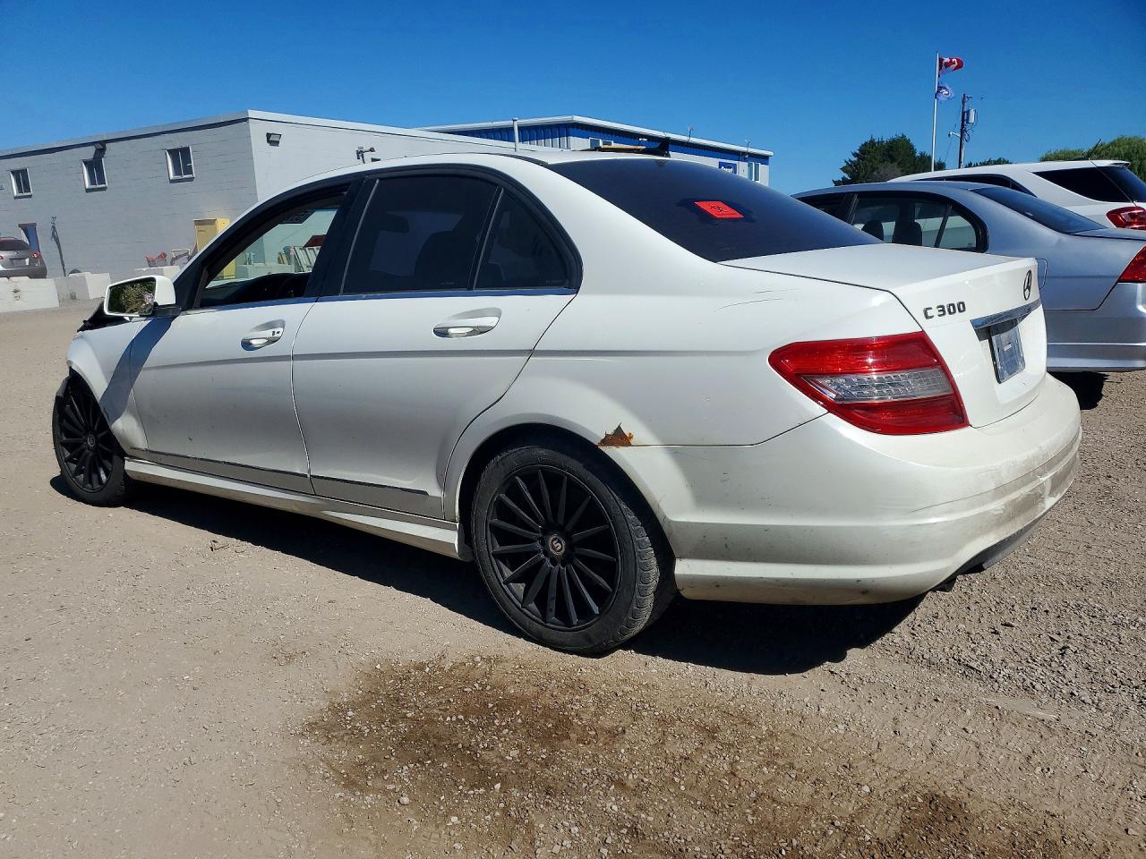 2010 Mercedes-benz C 300 4matic Белый vin: WDDGF8BB1AF454062