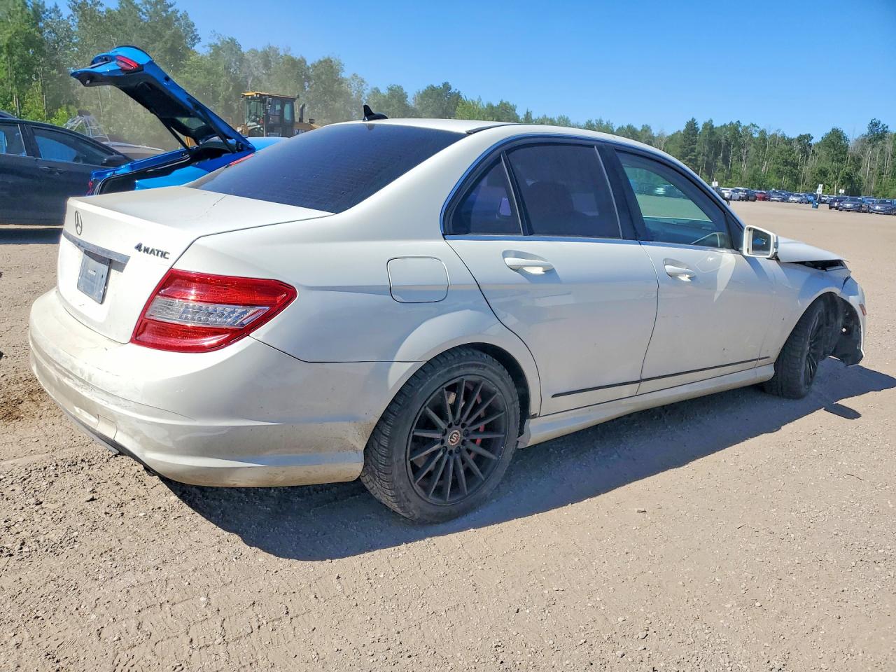2010 Mercedes-benz C 300 4matic Белый vin: WDDGF8BB1AF454062