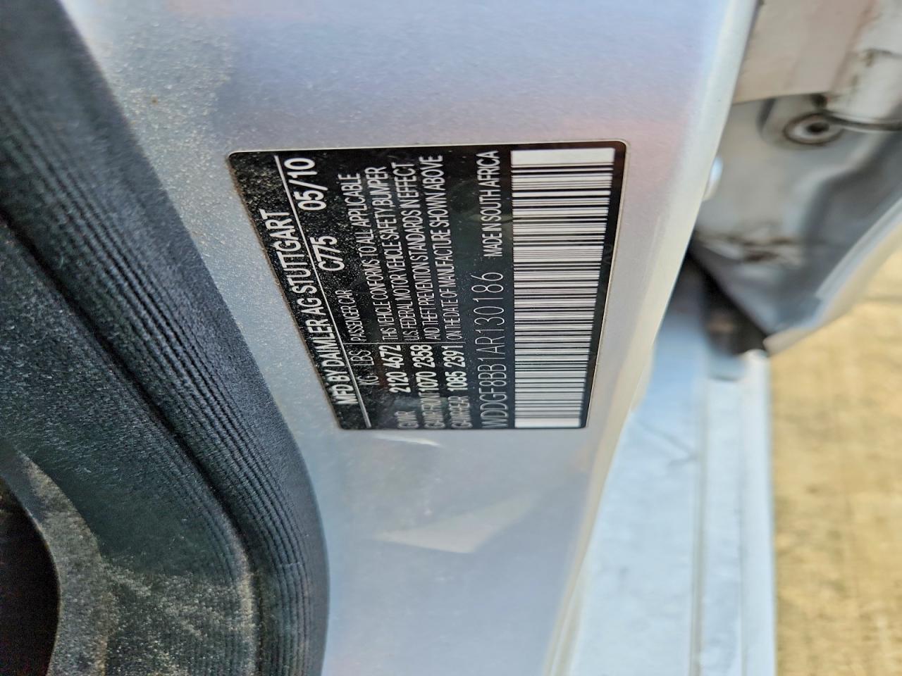 2010 Mercedes-benz C 300 4matic Silver vin: WDDGF8BB1AR130186