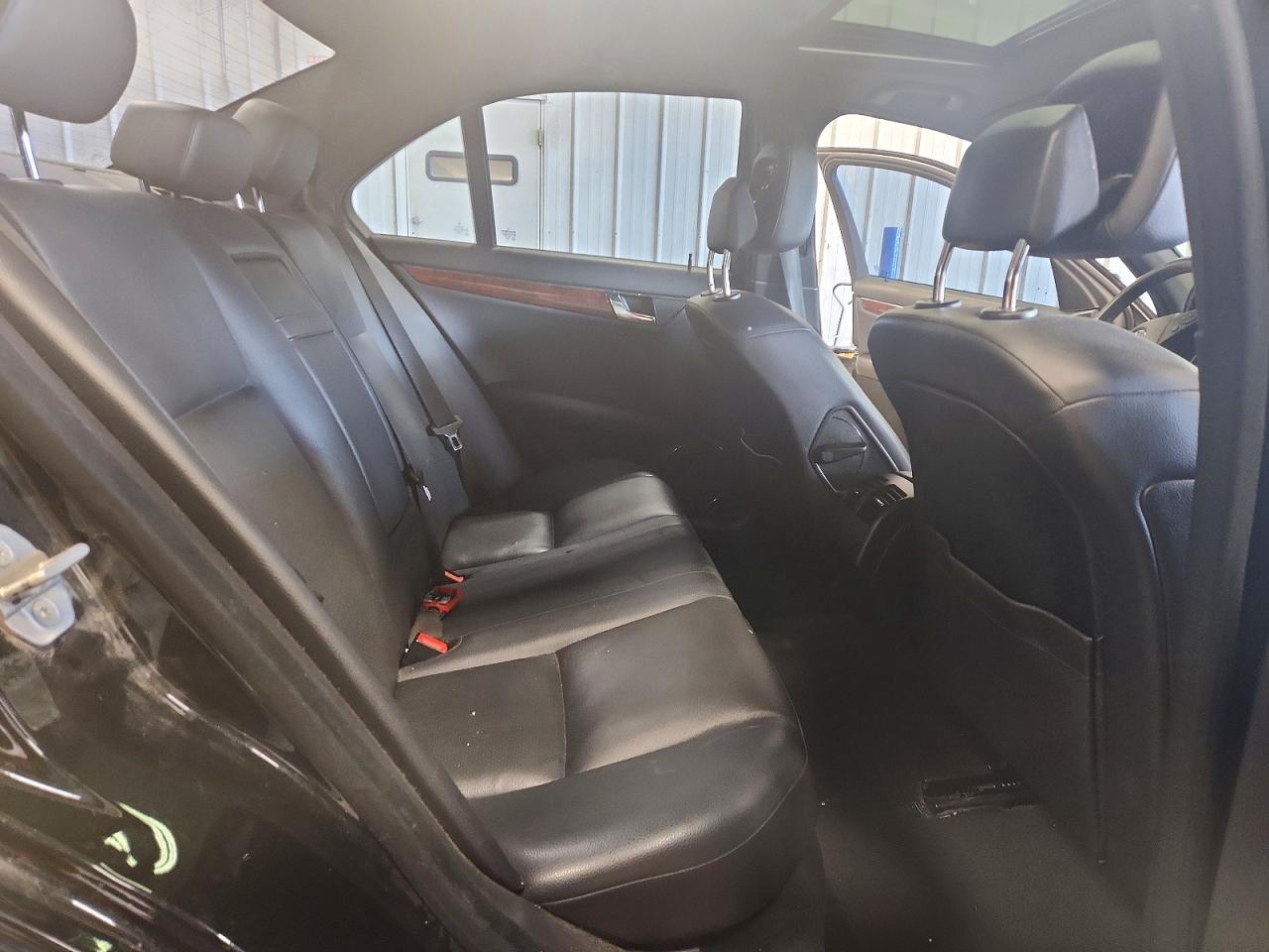 2011 Mercedes-benz C 300 4matic Black vin: WDDGF8BB1BR137625
