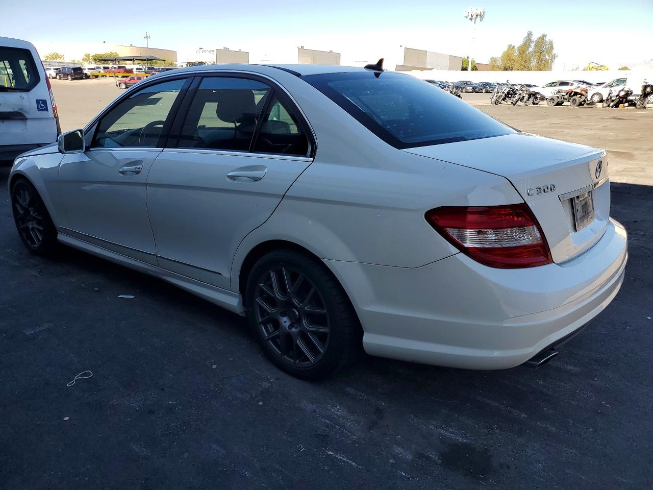 2011 Mercedes-benz C 300 4matic White vin: WDDGF8BB1BR148995