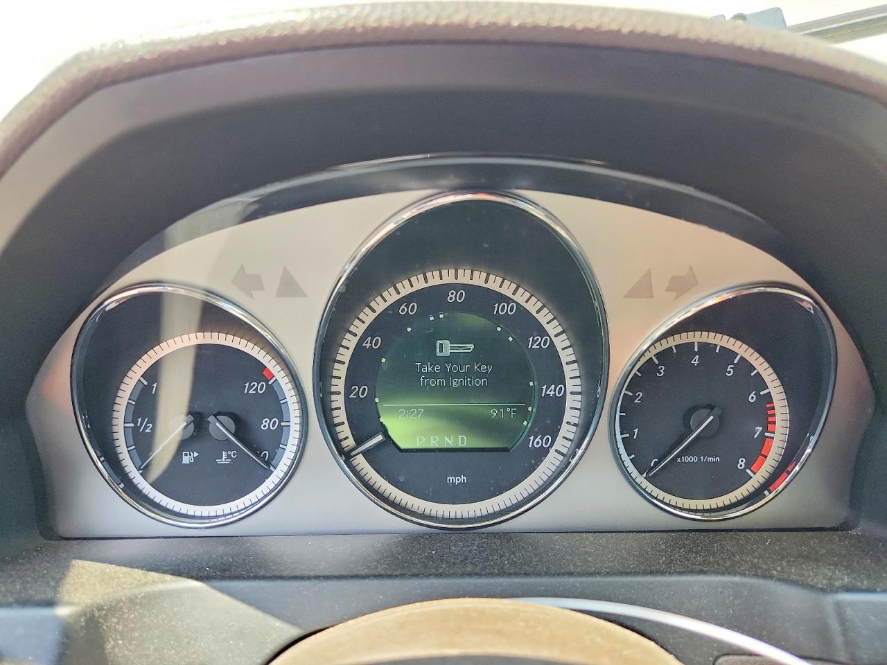 2011 Mercedes-benz C 300 4matic White vin: WDDGF8BB1BR155476