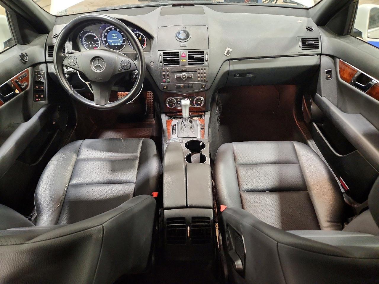 2011 Mercedes-benz C 300 4matic White vin: WDDGF8BB1BR176201
